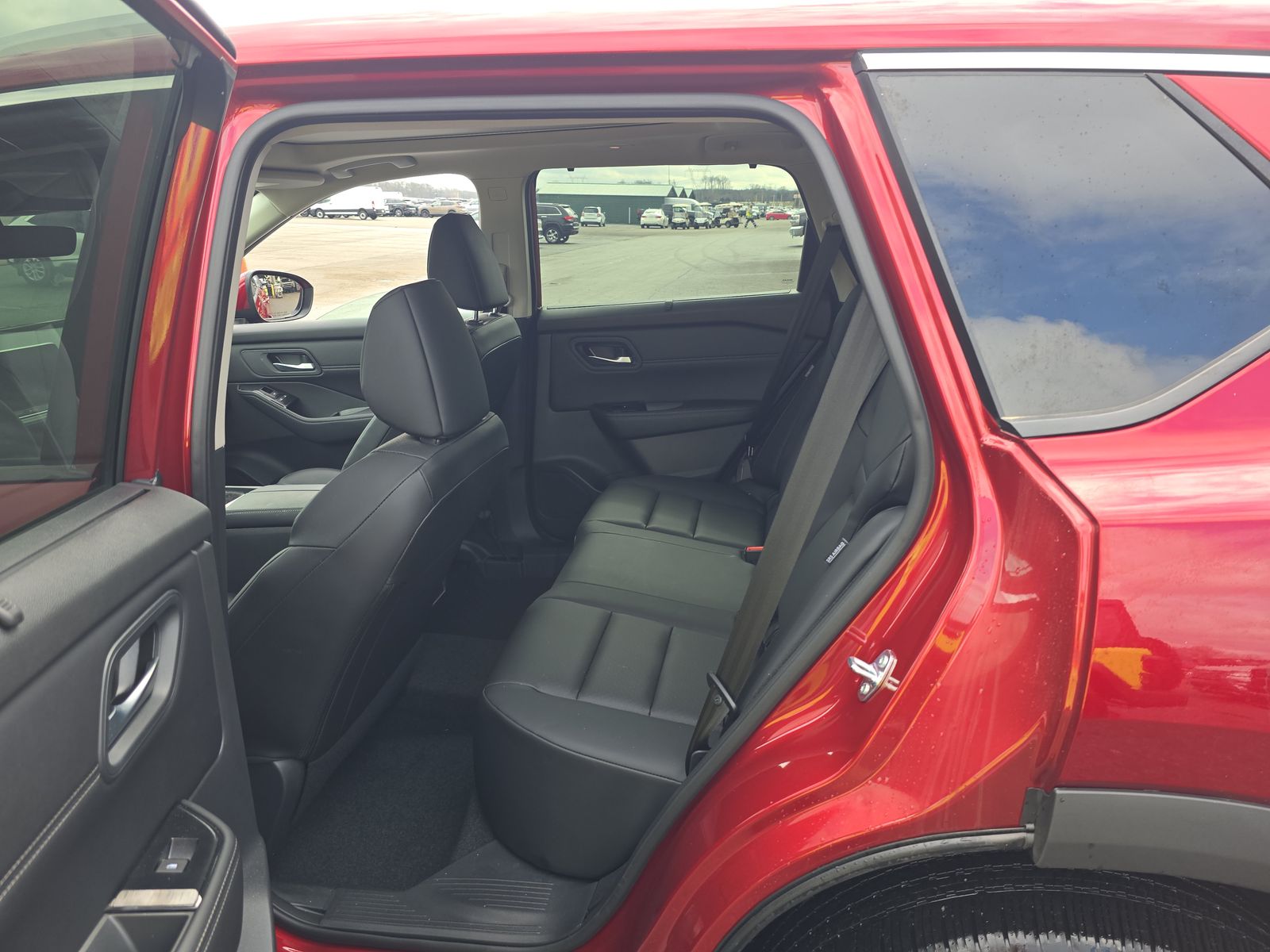 2025 Nissan Rogue SV FWD