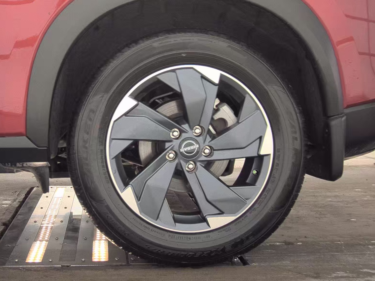 2025 Nissan Rogue SV FWD