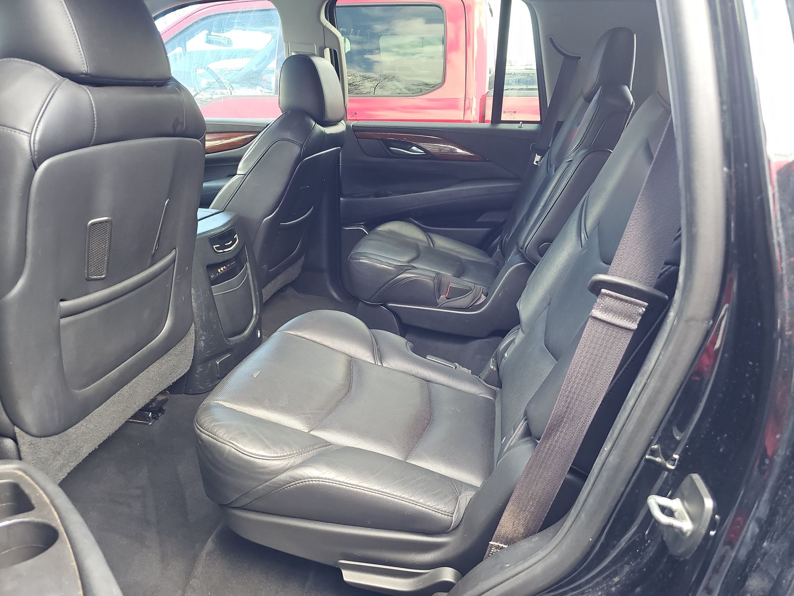 2016 Cadillac Escalade Luxury RWD