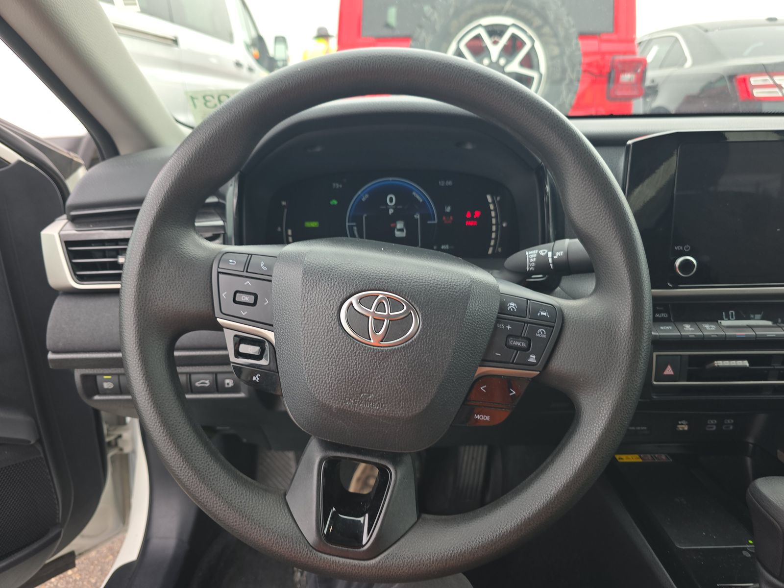 2025 Toyota Camry LE FWD