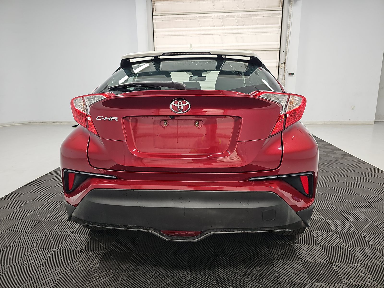 2018 Toyota C-HR XLE Premium FWD
