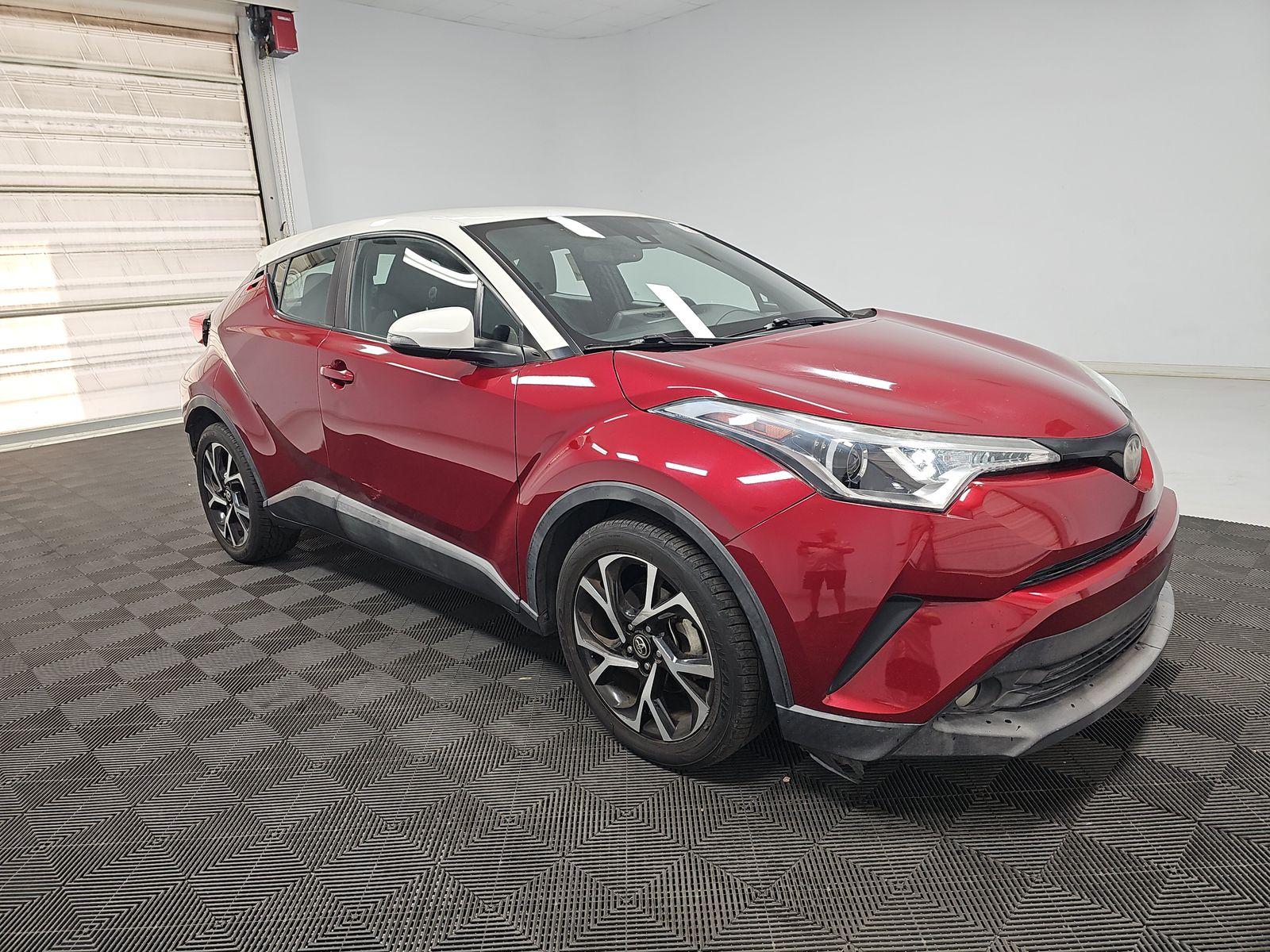 2018 Toyota C-HR XLE Premium FWD