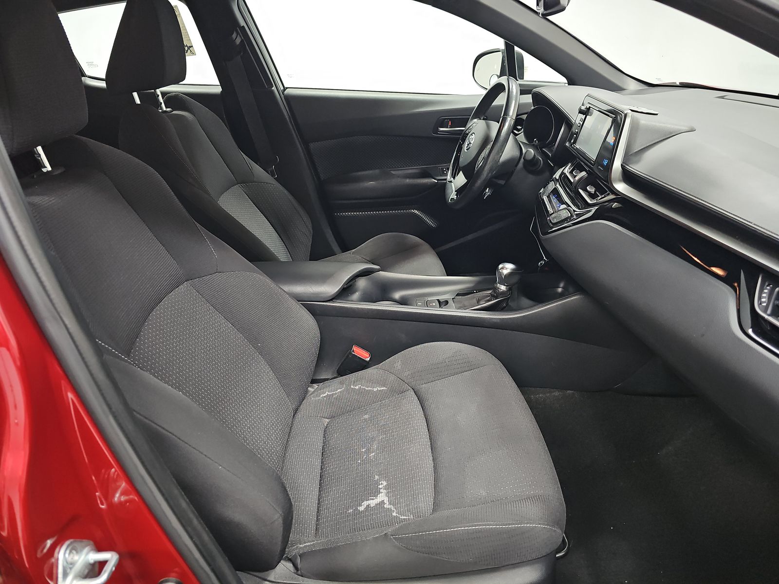 2018 Toyota C-HR XLE Premium FWD