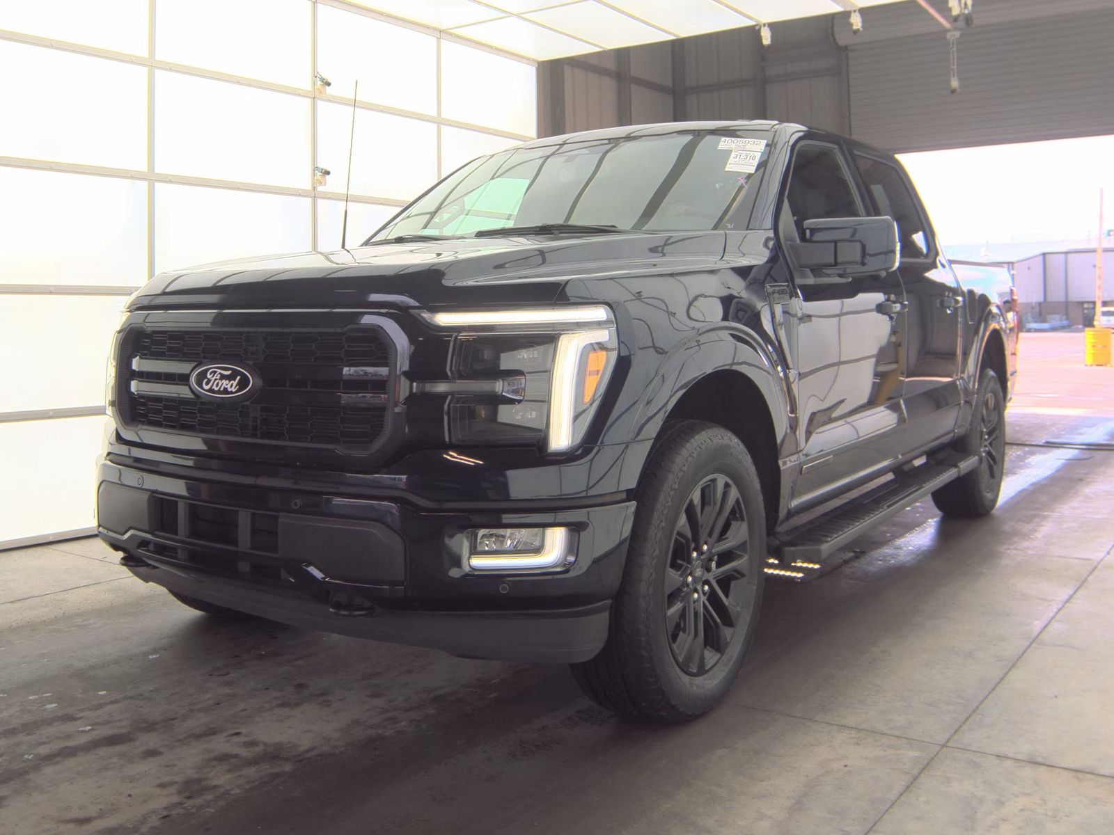 2024 Ford F-150 Hybrid Lariat AWD