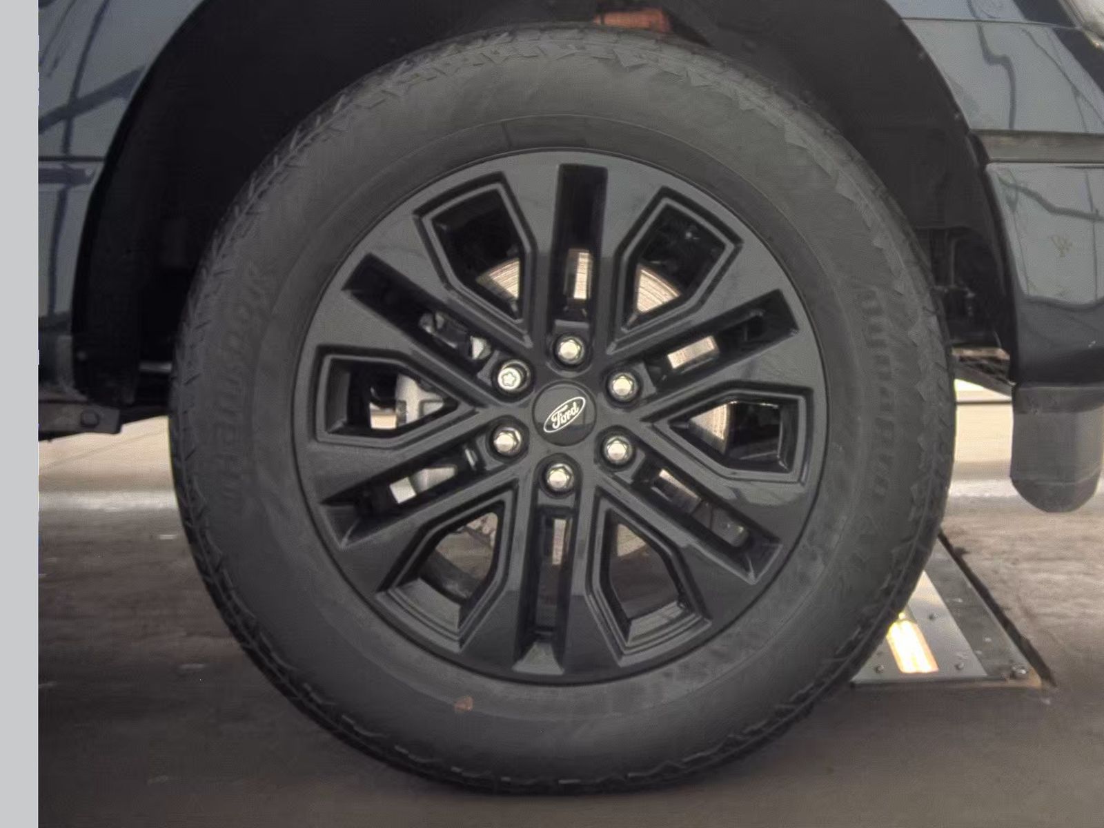 2024 Ford F-150 Hybrid Lariat AWD