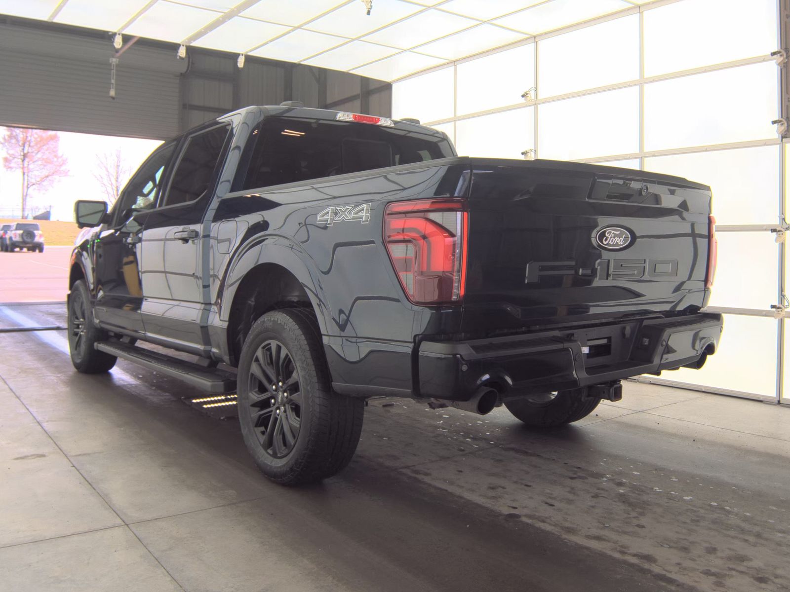 2024 Ford F-150 Hybrid Lariat AWD
