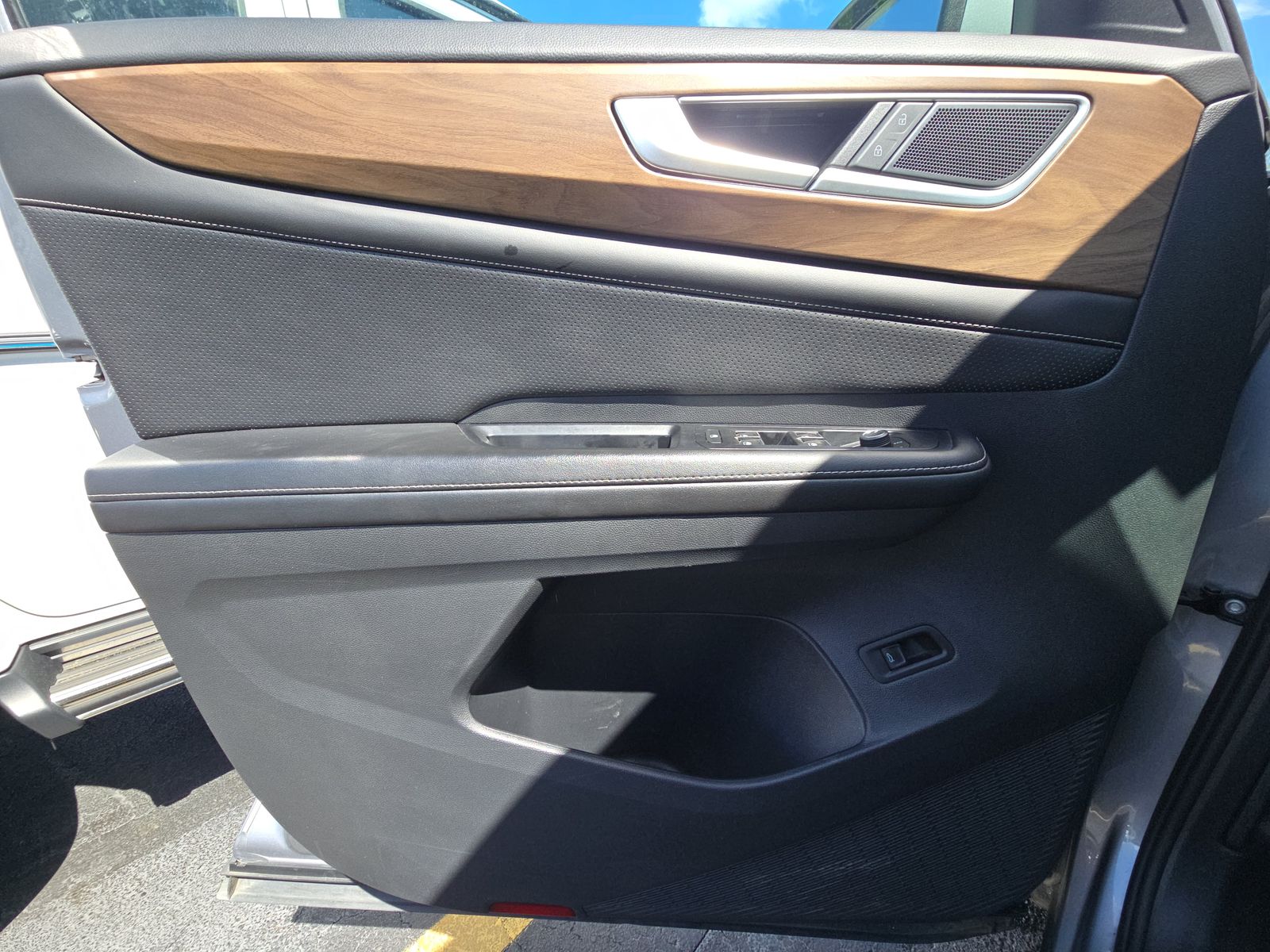 2024 Volkswagen Atlas 2.0T SE FWD