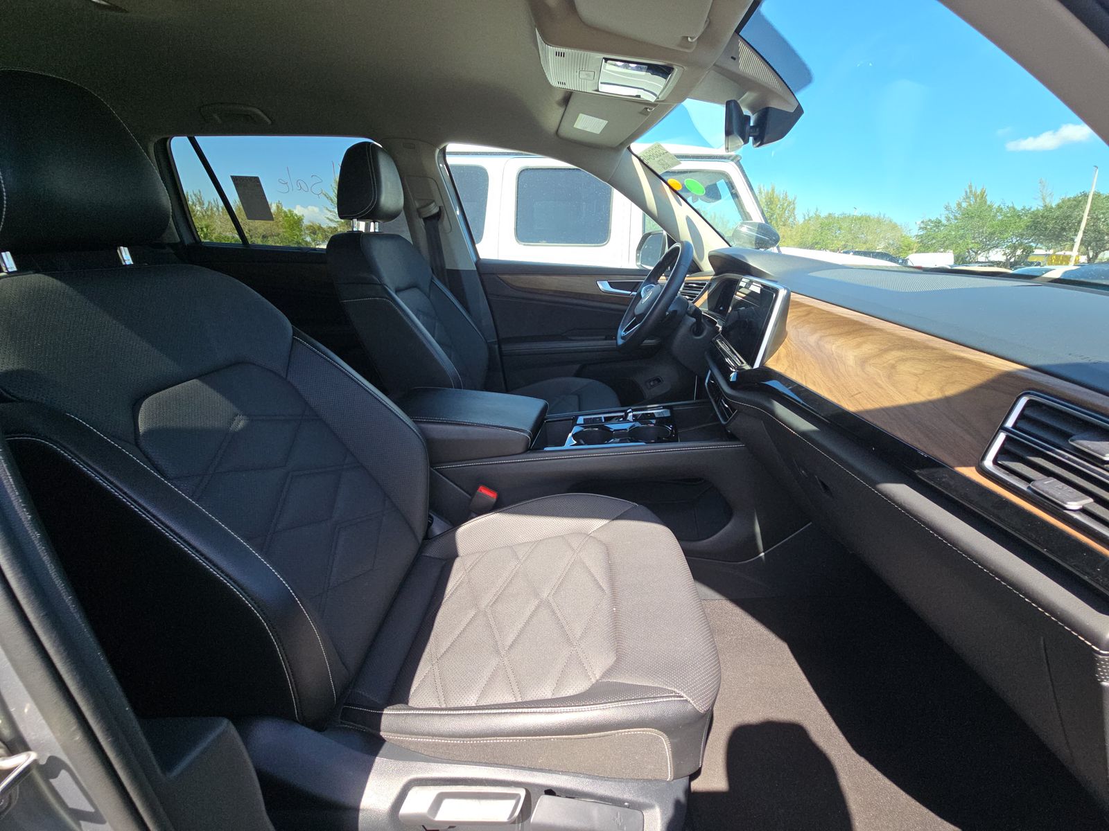 2024 Volkswagen Atlas 2.0T SE FWD