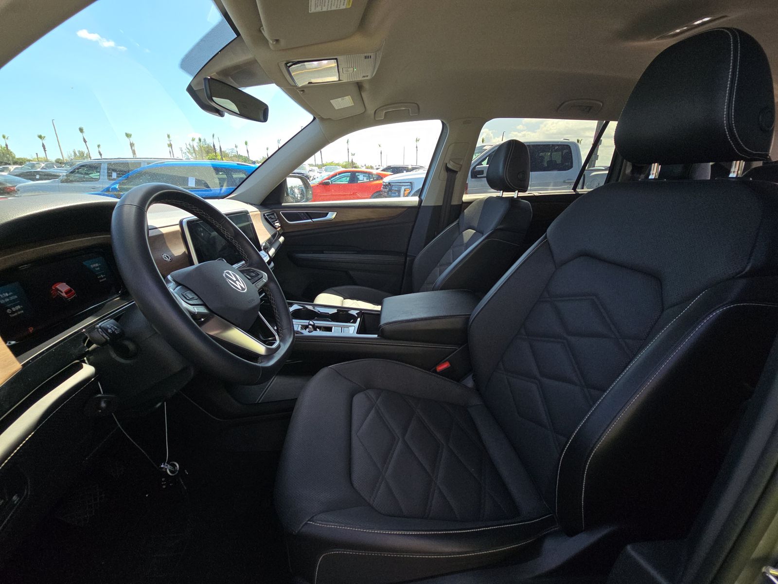 2024 Volkswagen Atlas 2.0T SE FWD