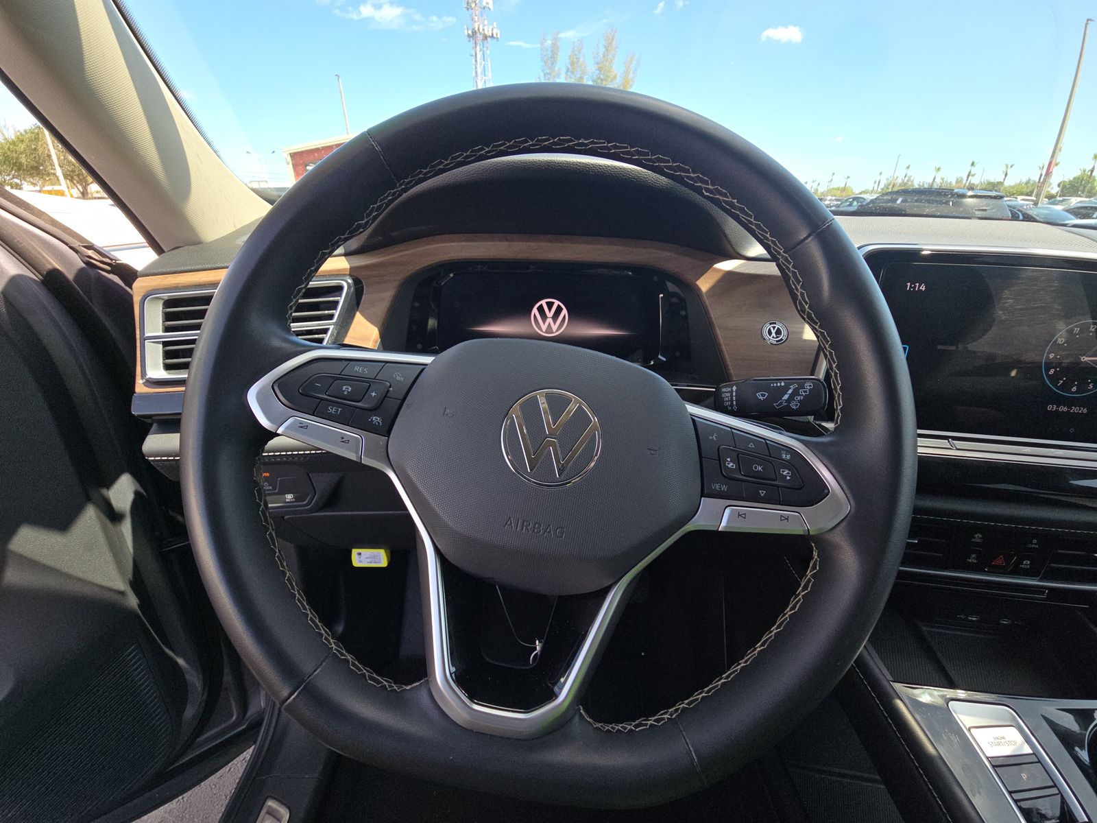 2024 Volkswagen Atlas 2.0T SE FWD