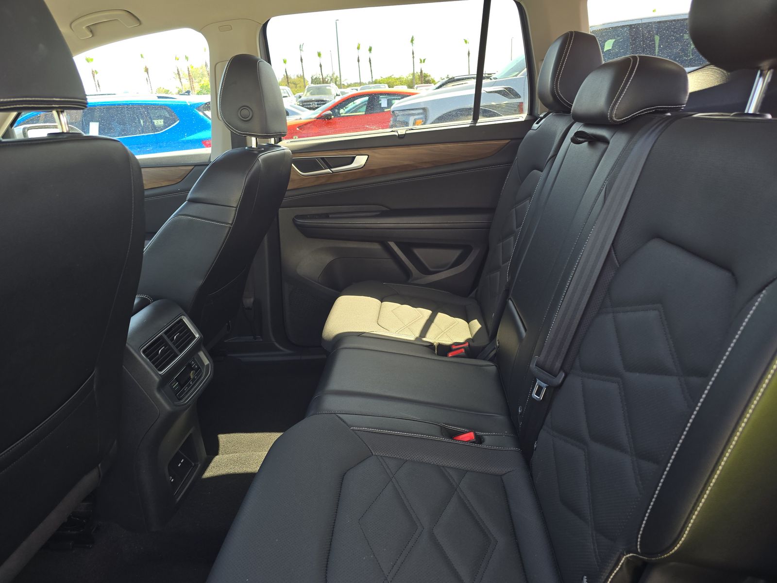 2024 Volkswagen Atlas 2.0T SE FWD