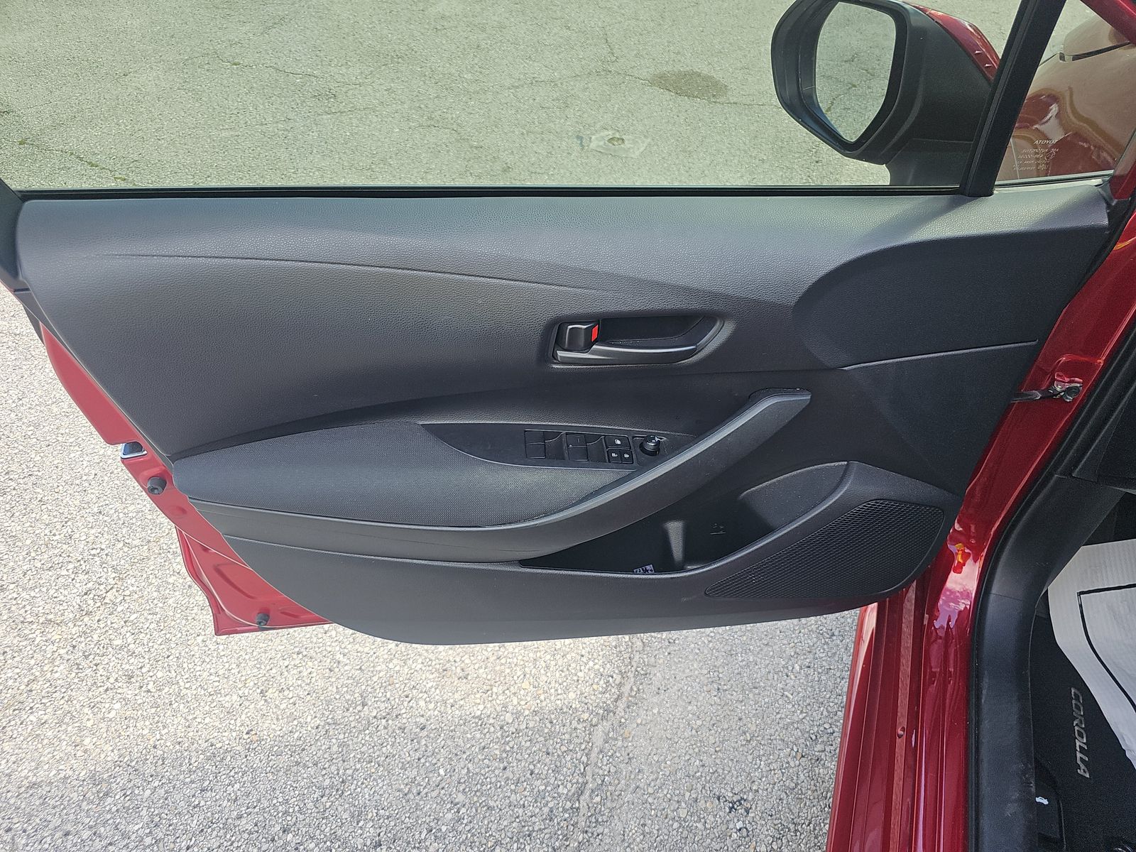 2024 Toyota Corolla Hybrid LE FWD