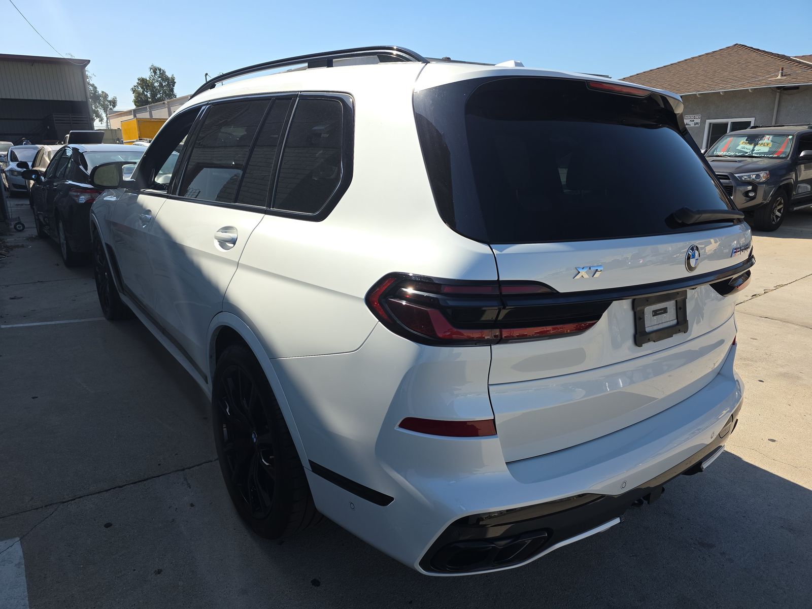 2024 BMW X7 M60i AWD