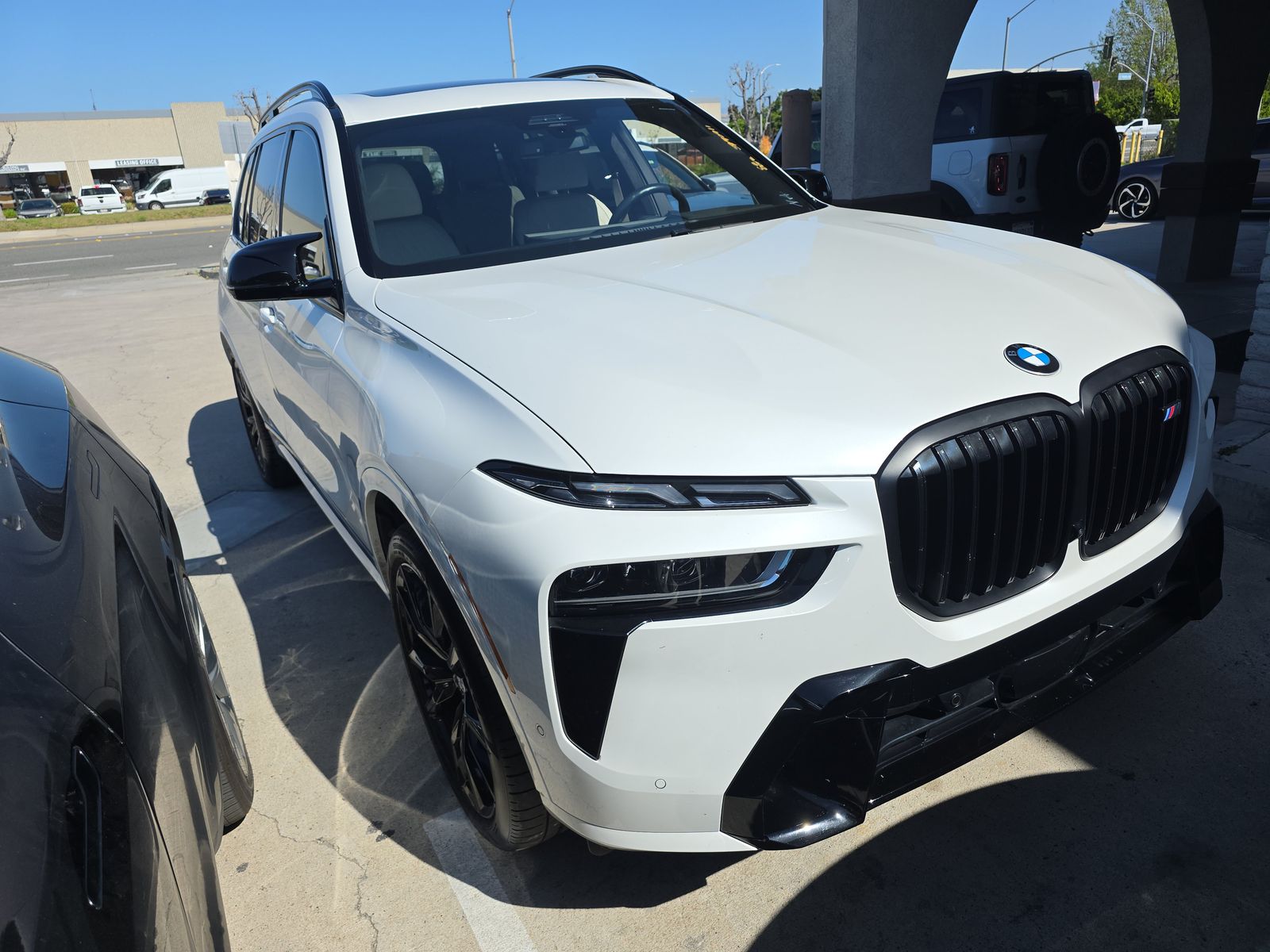 2024 BMW X7 M60i AWD