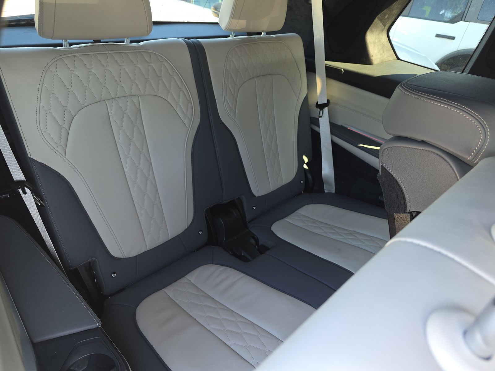 2024 BMW X7 M60i AWD