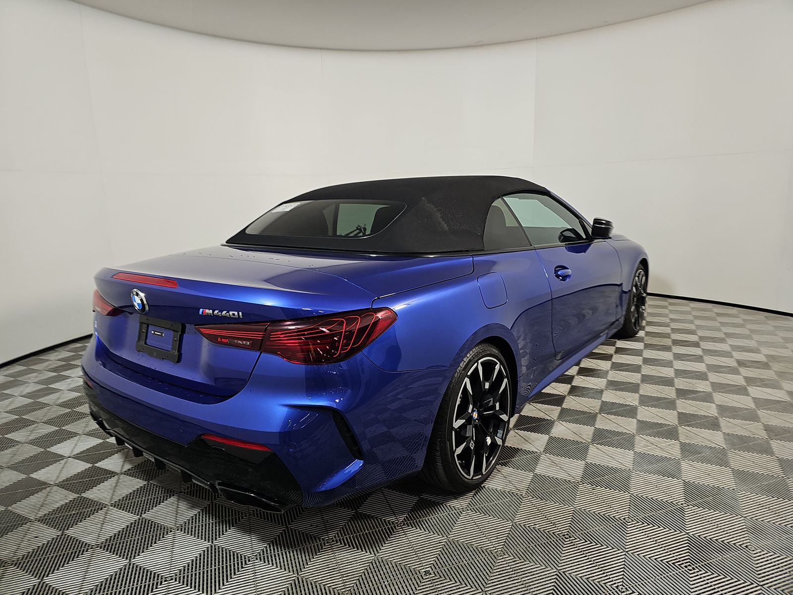 2025 BMW 4 Series M440i RWD