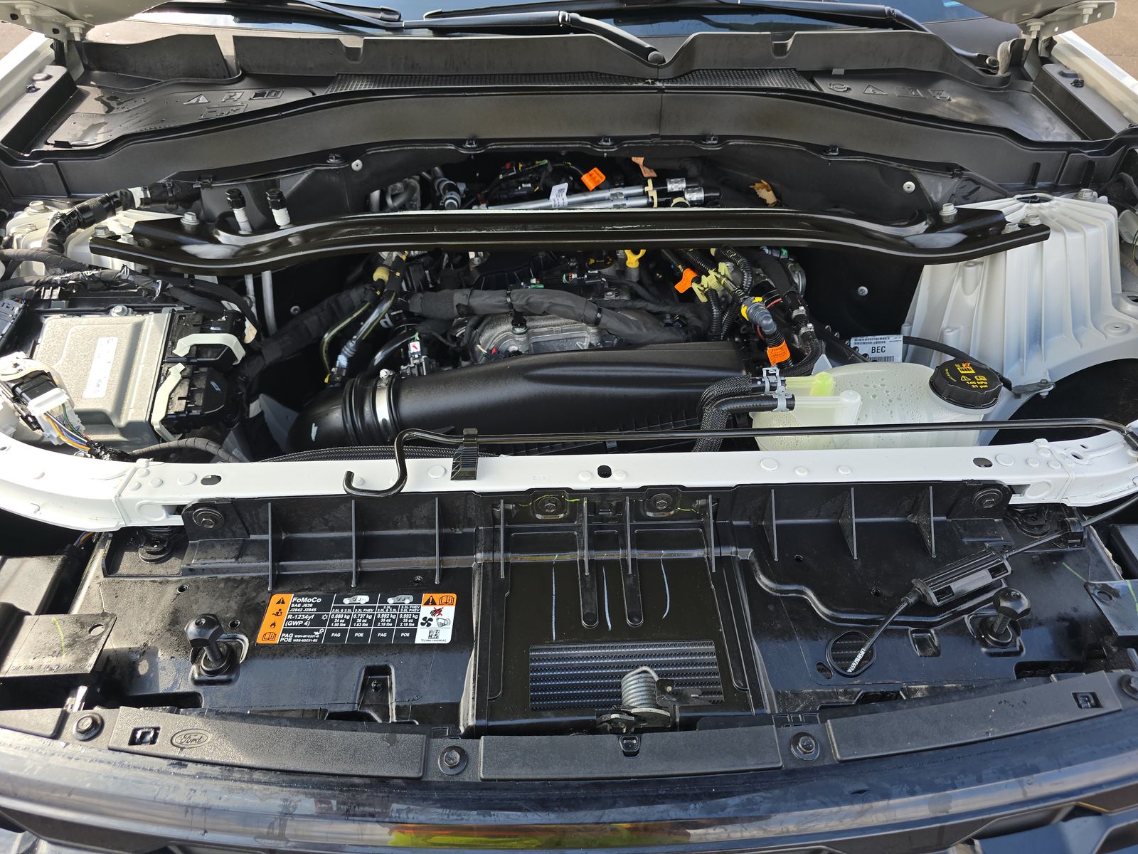 2025 Ford Explorer ST-Line AWD