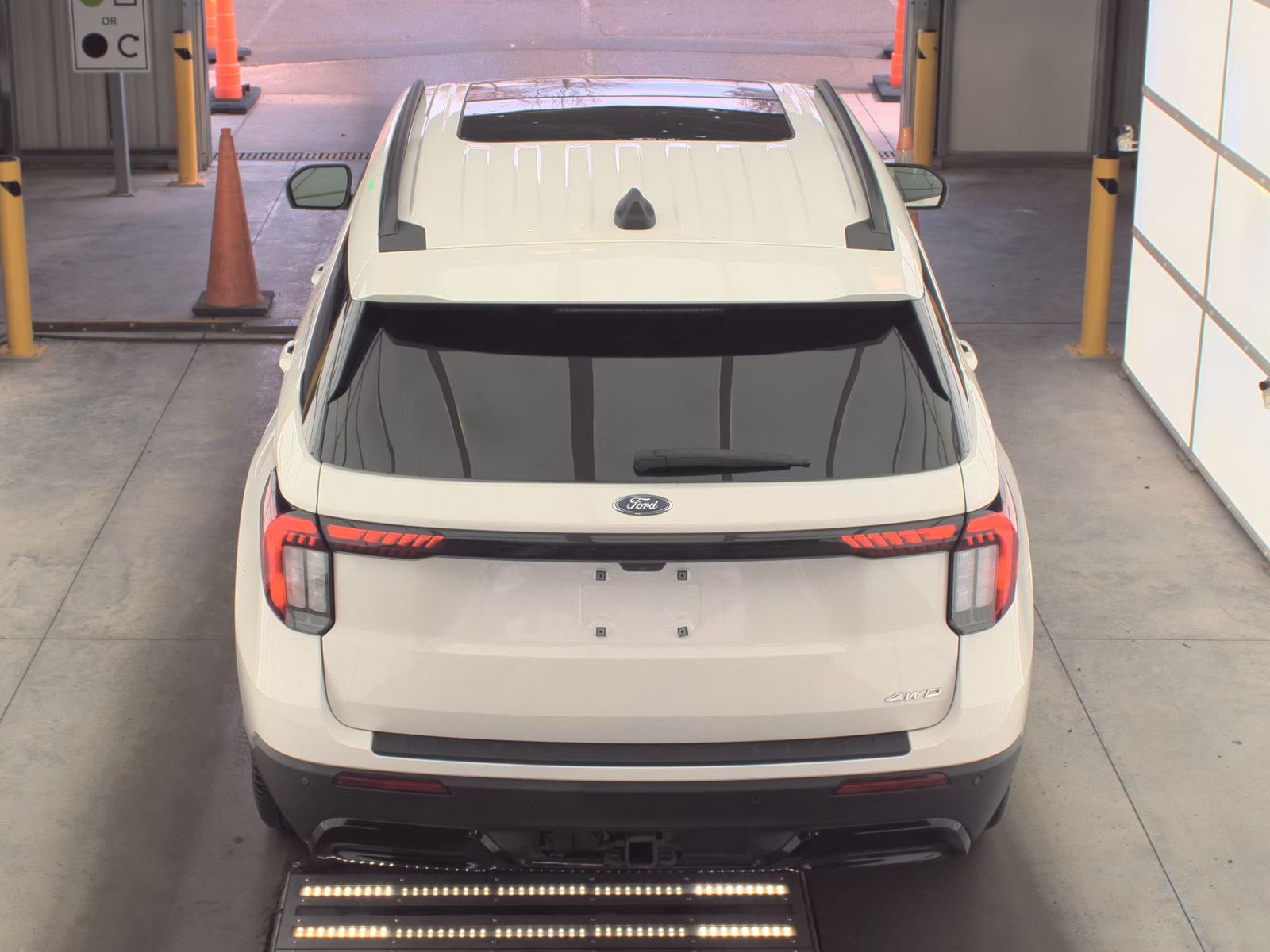 2025 Ford Explorer ST-Line AWD