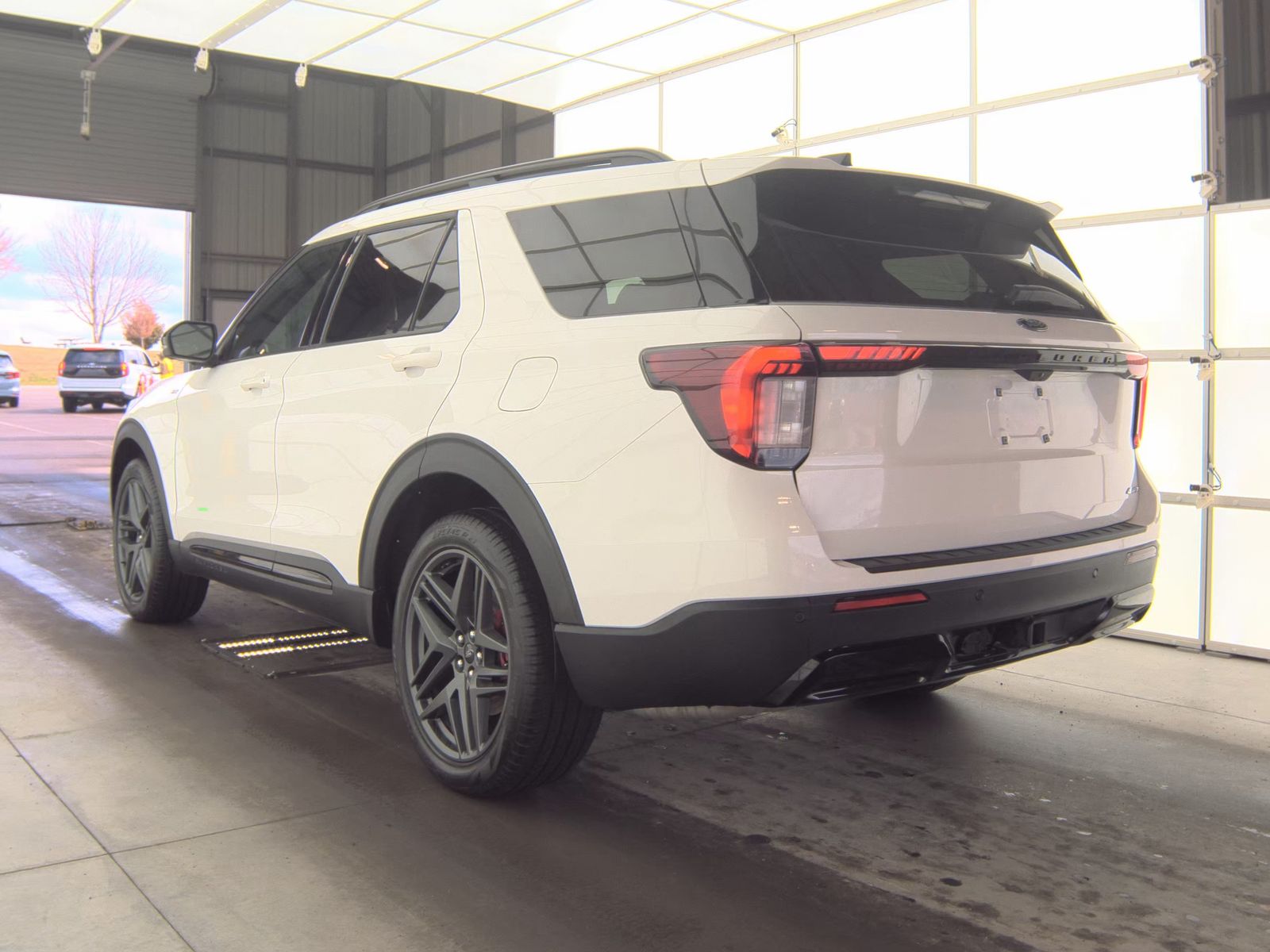 2025 Ford Explorer ST-Line AWD