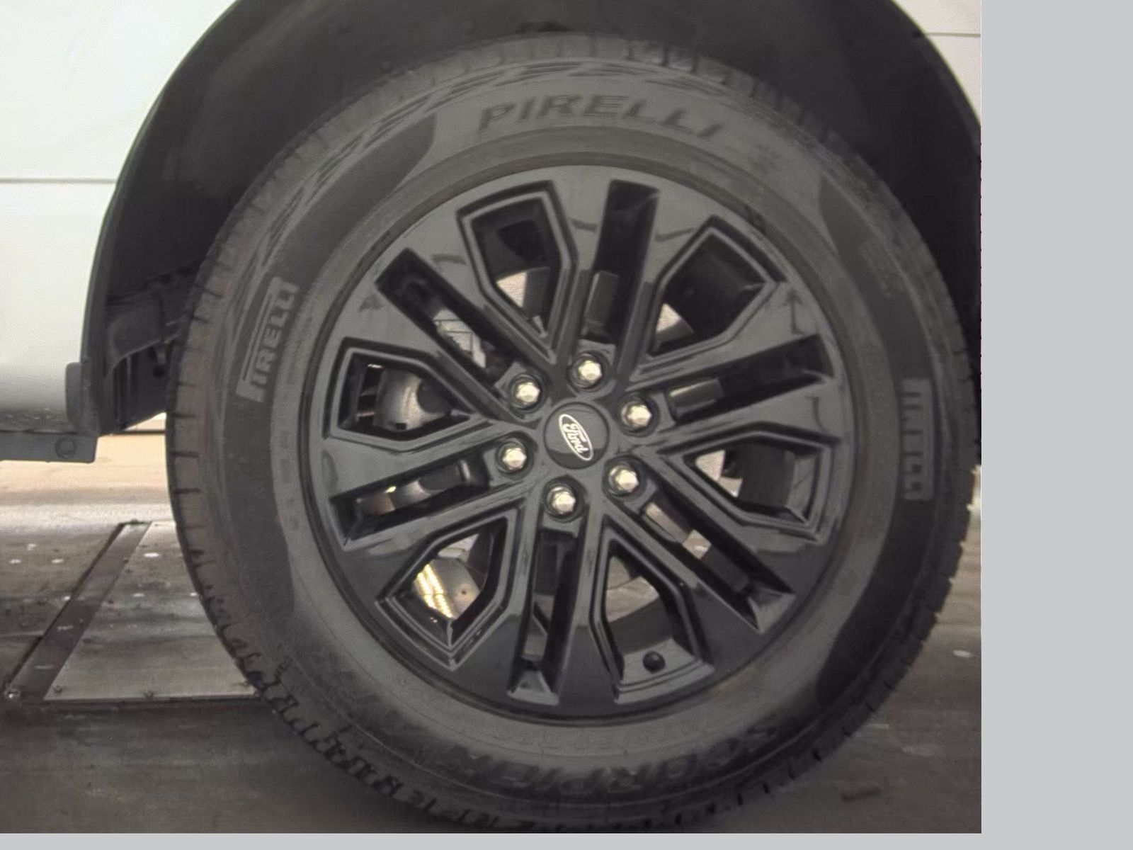 2025 Ford F-150 XLT AWD