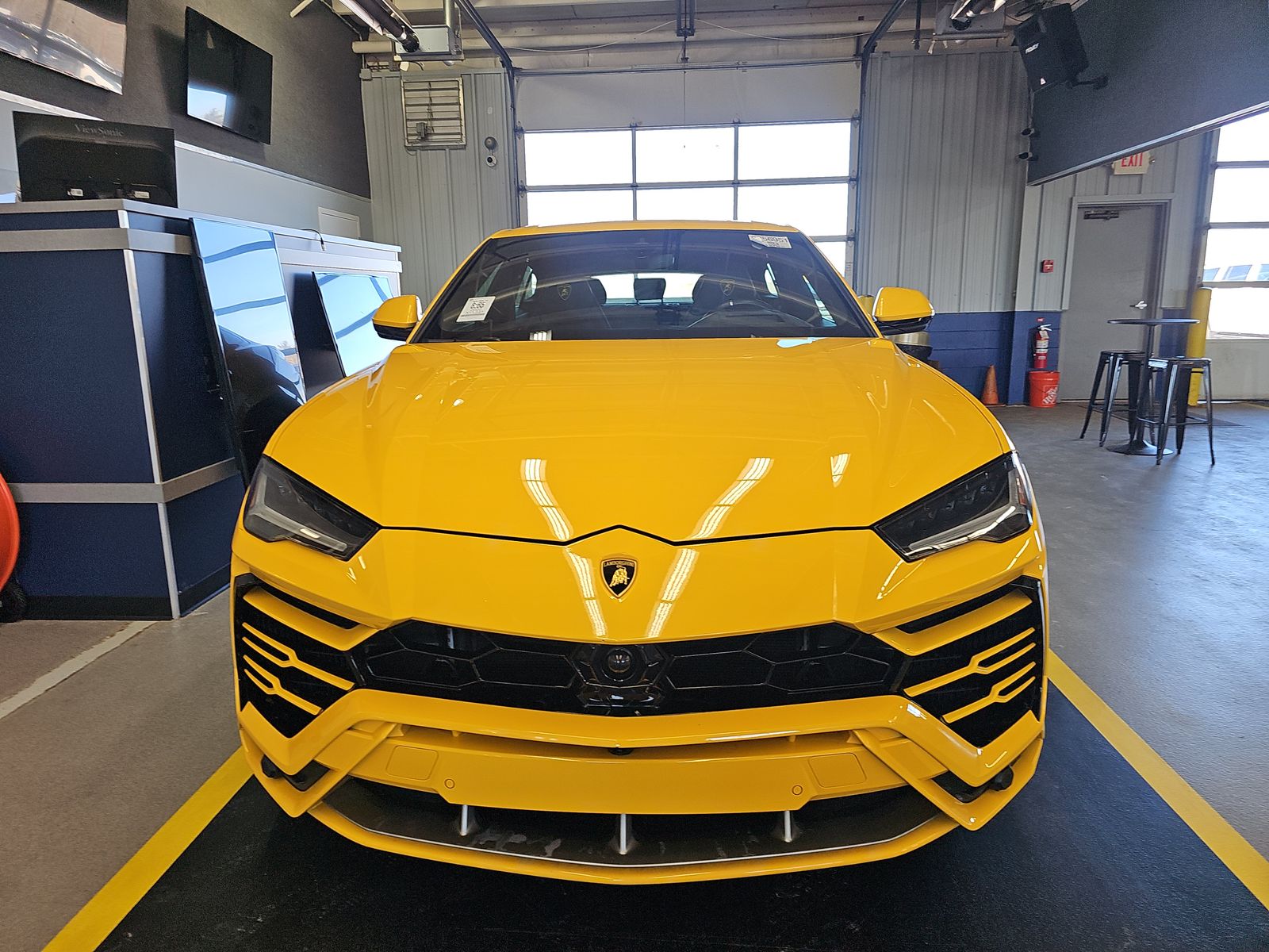 2022 Lamborghini Urus Base AWD