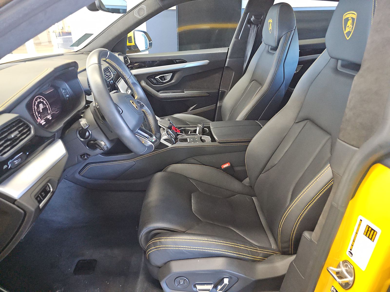 2022 Lamborghini Urus Base AWD