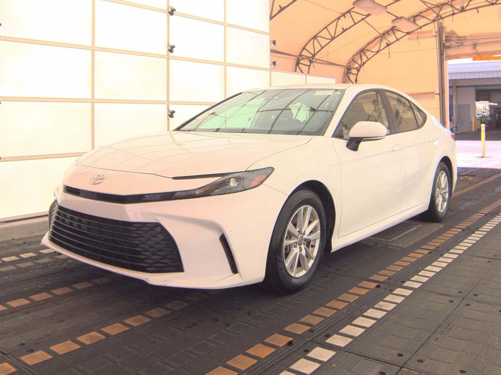 2025 Toyota Camry LE FWD