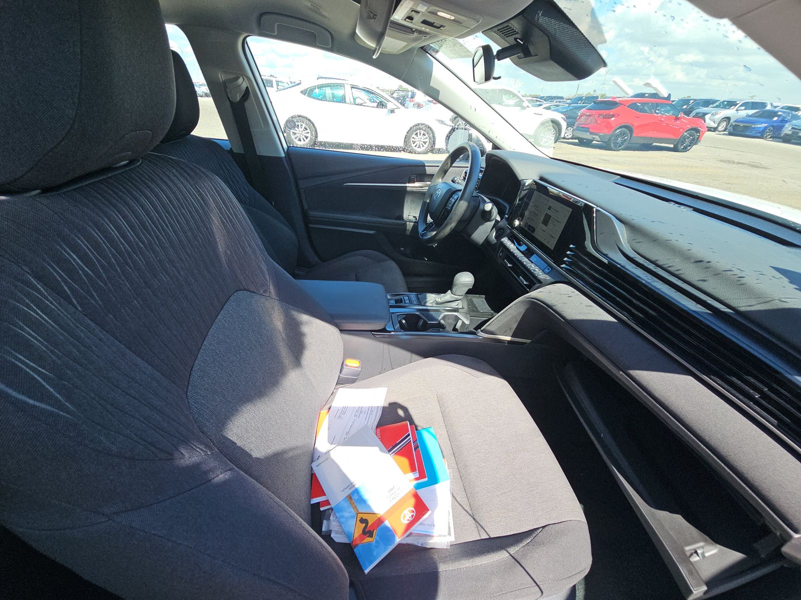 2025 Toyota Camry LE FWD