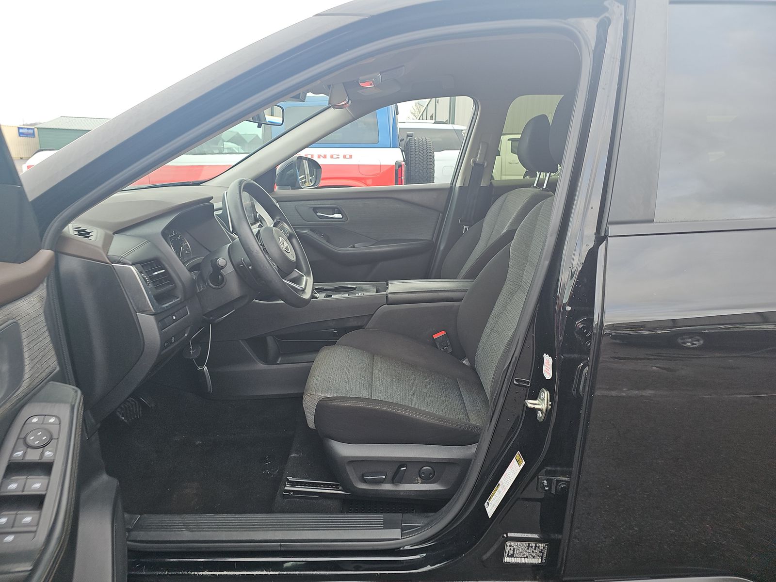 2023 Nissan Rogue SV FWD