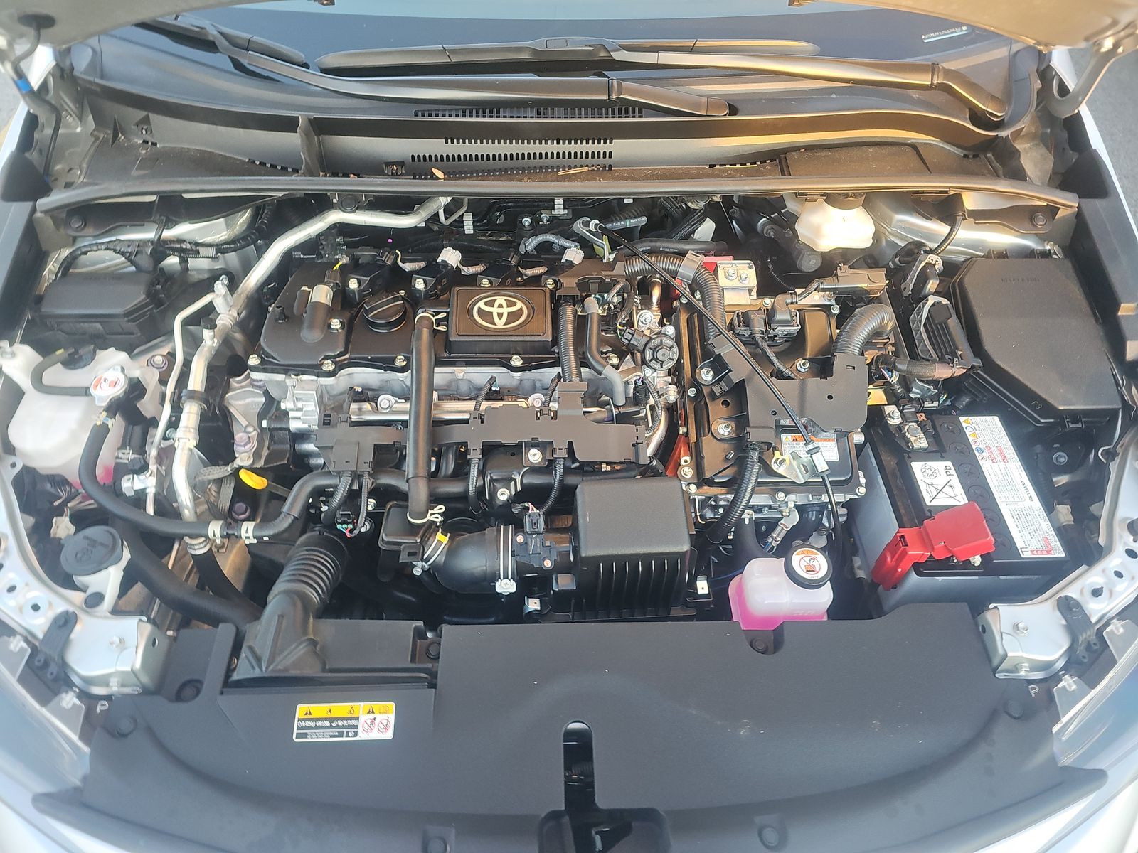 2025 Toyota Corolla Hybrid LE FWD