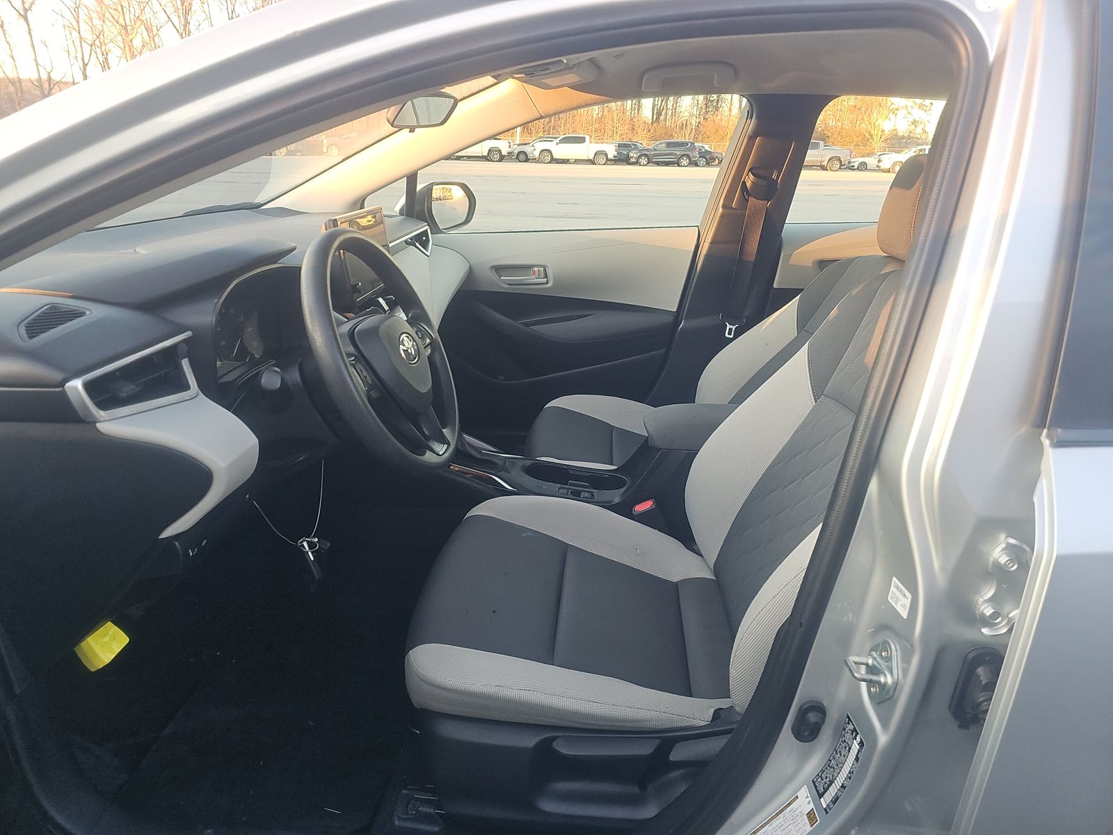 2025 Toyota Corolla Hybrid LE FWD