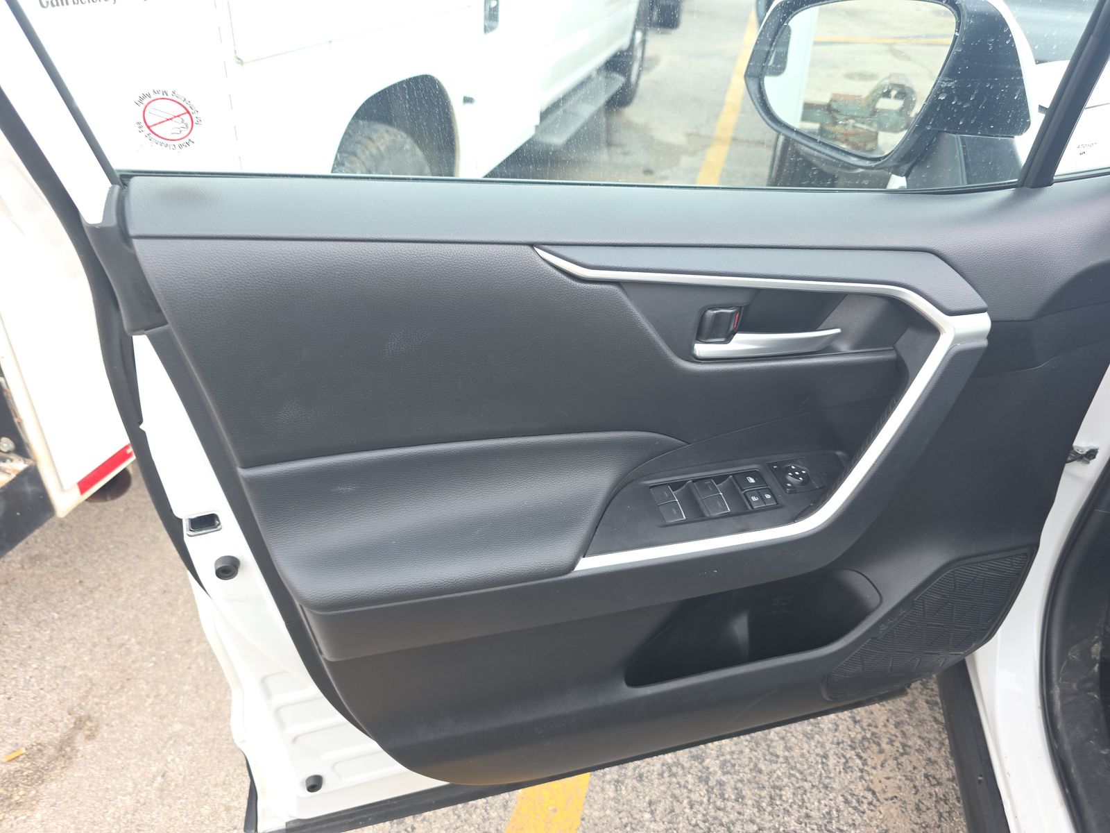 2025 Toyota RAV4 Hybrid XLE AWD