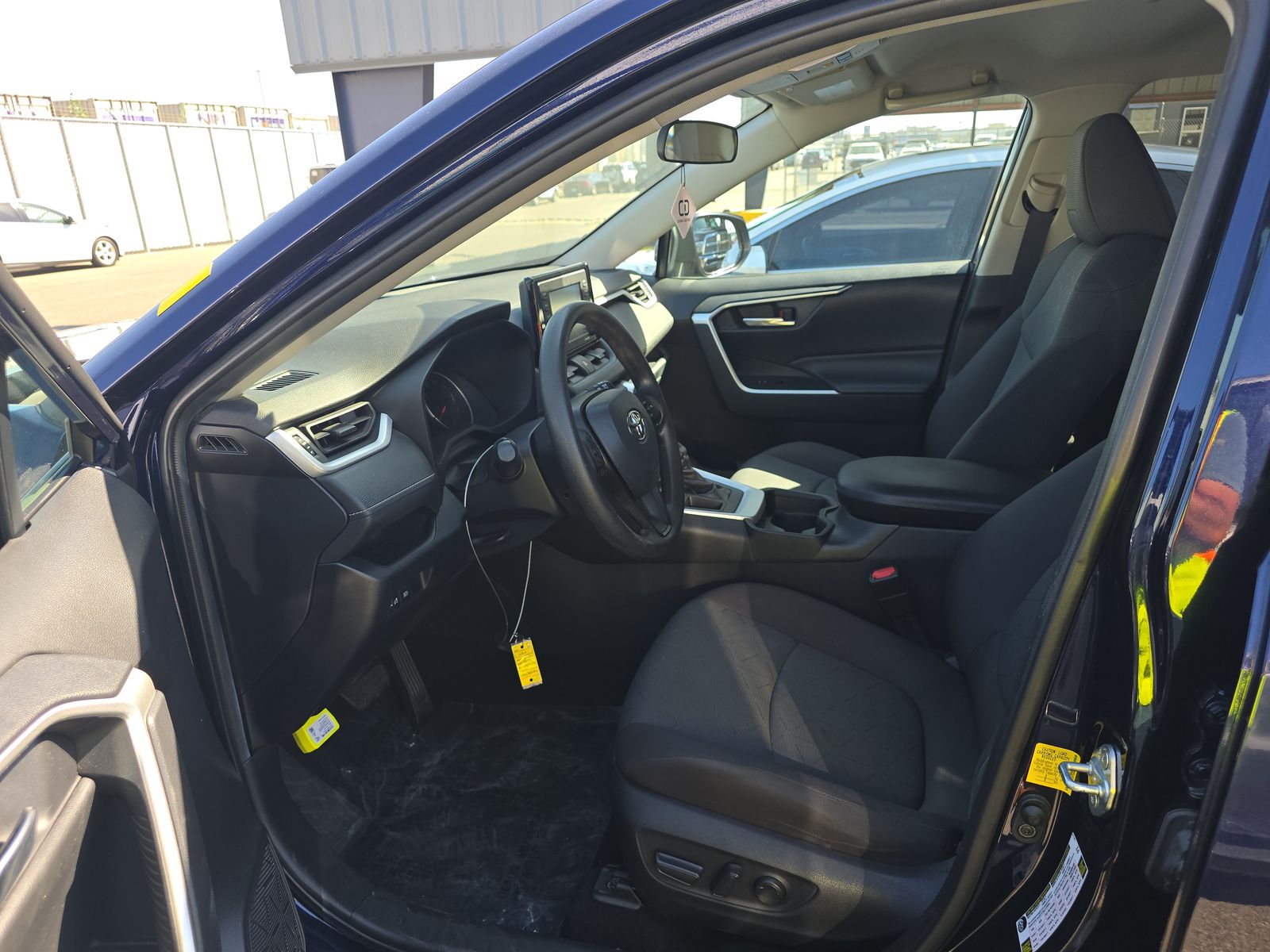 2021 Toyota RAV4 XLE FWD