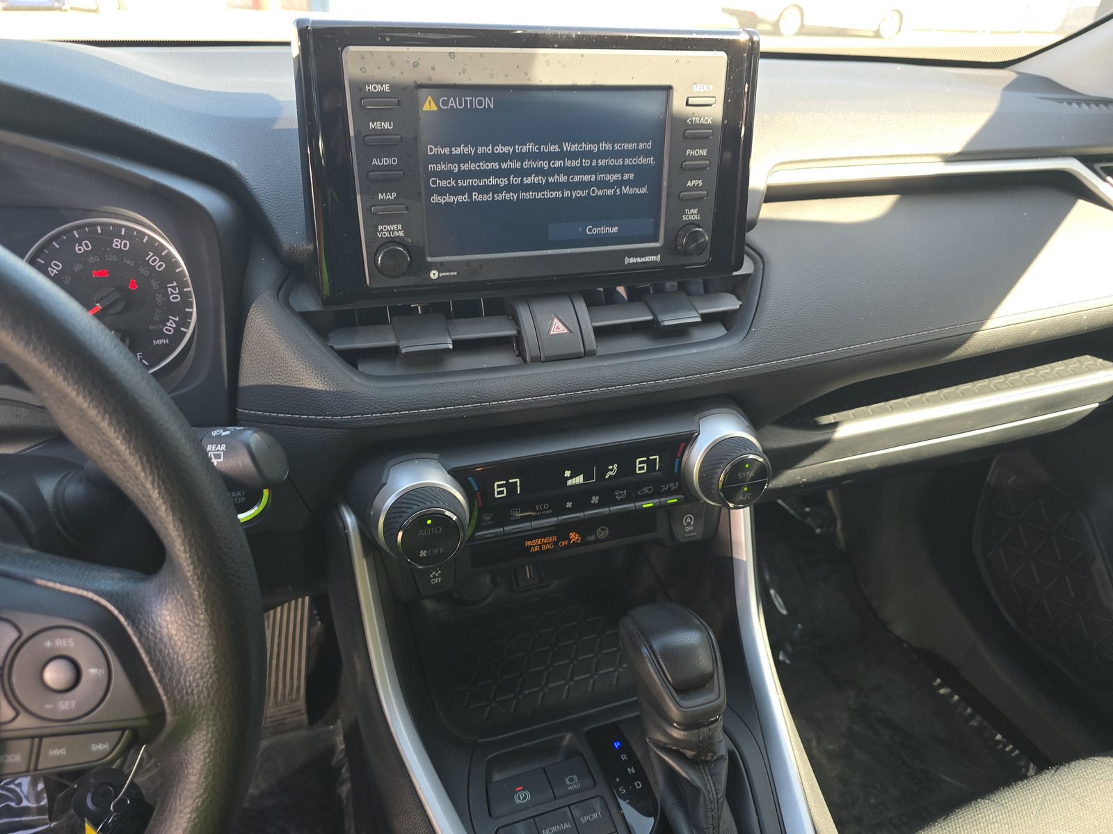 2021 Toyota RAV4 XLE FWD