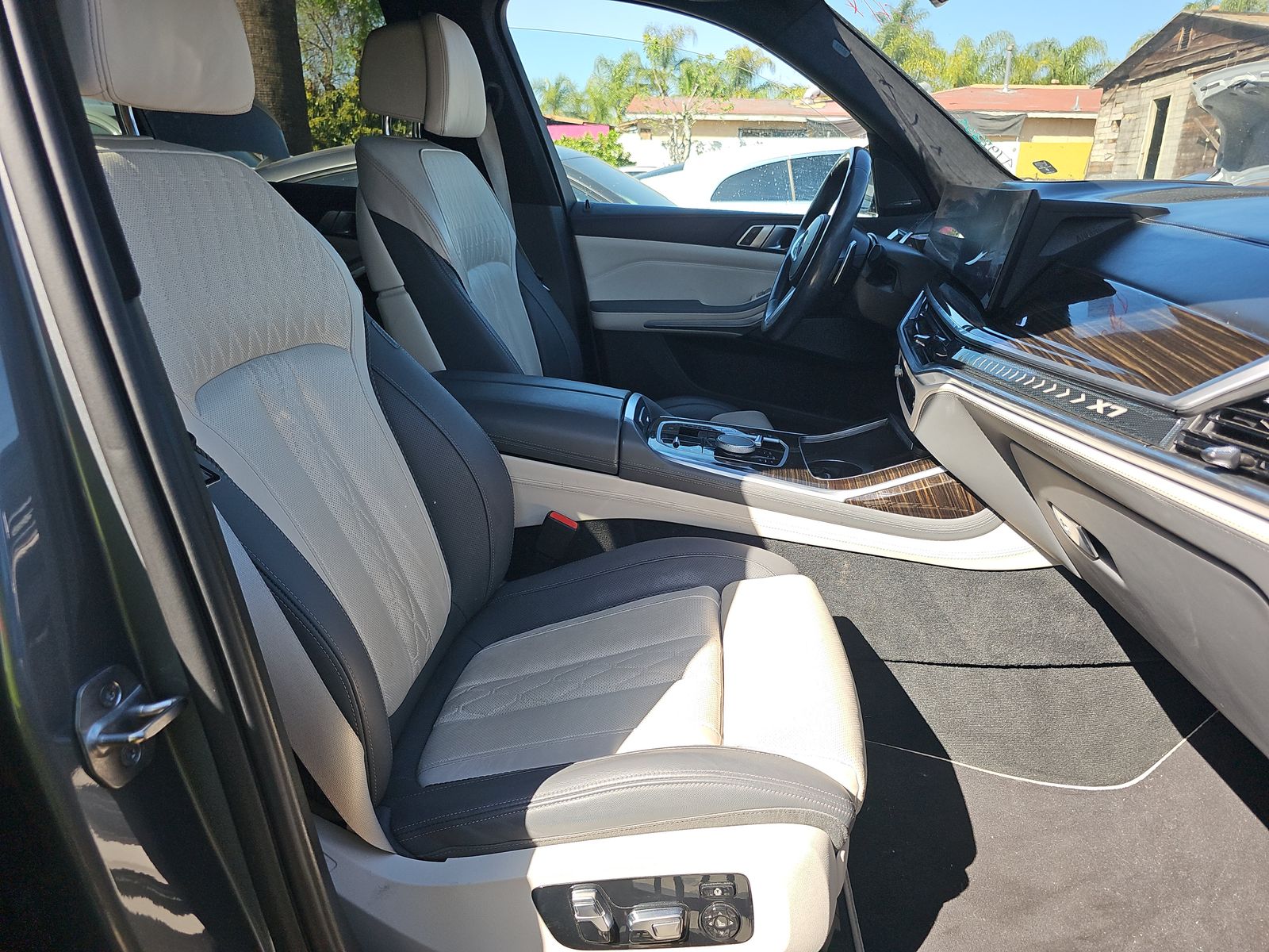 2024 BMW X7 xDrive40i AWD