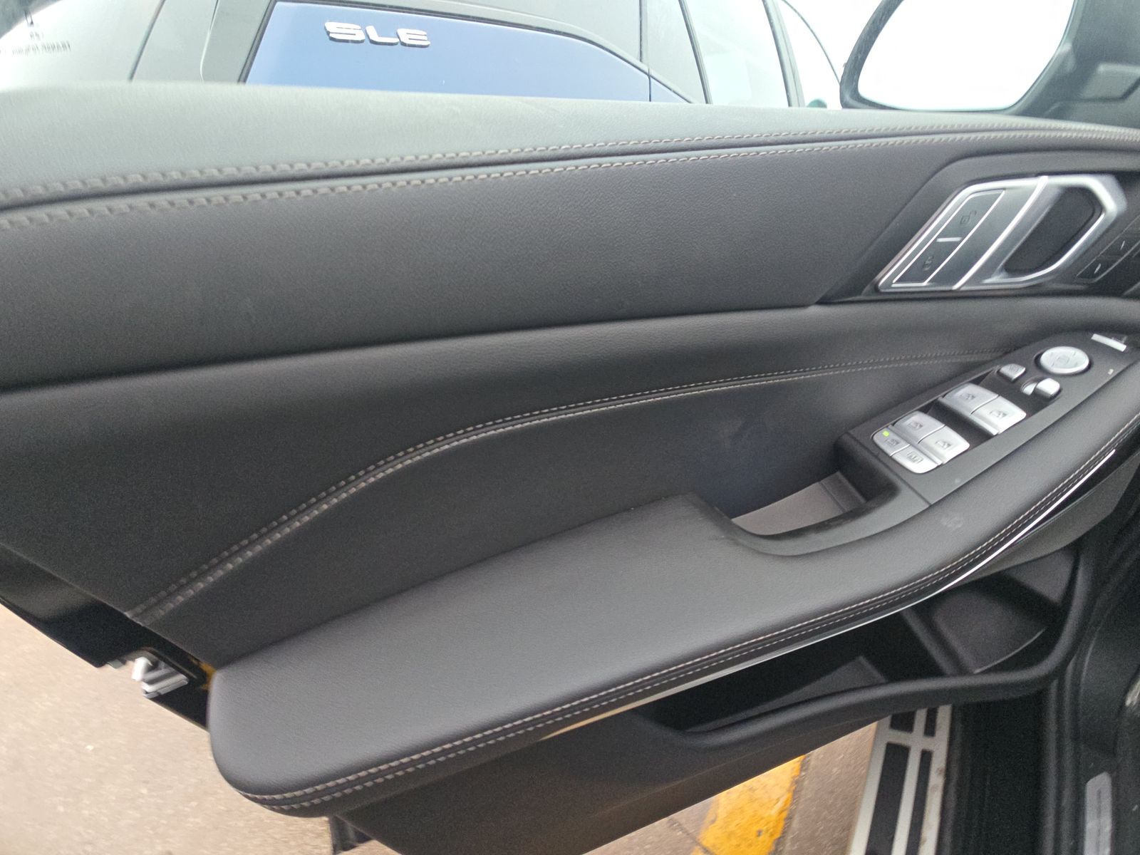 2026 BMW X7 xDrive40i AWD