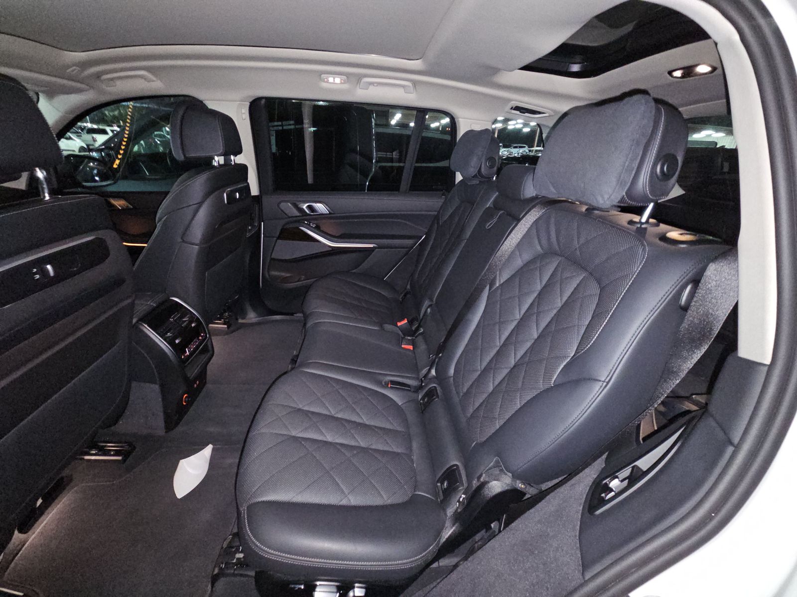 2026 BMW X7 xDrive40i AWD