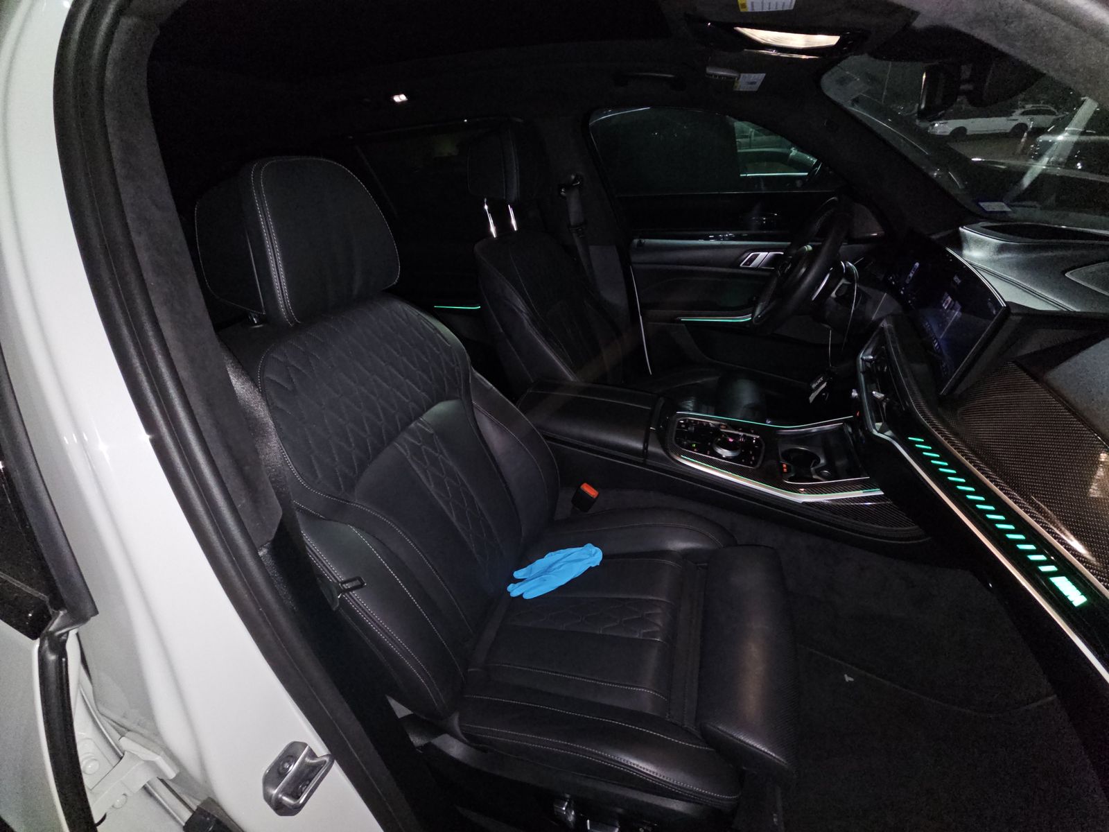 2026 BMW X7 M60i AWD