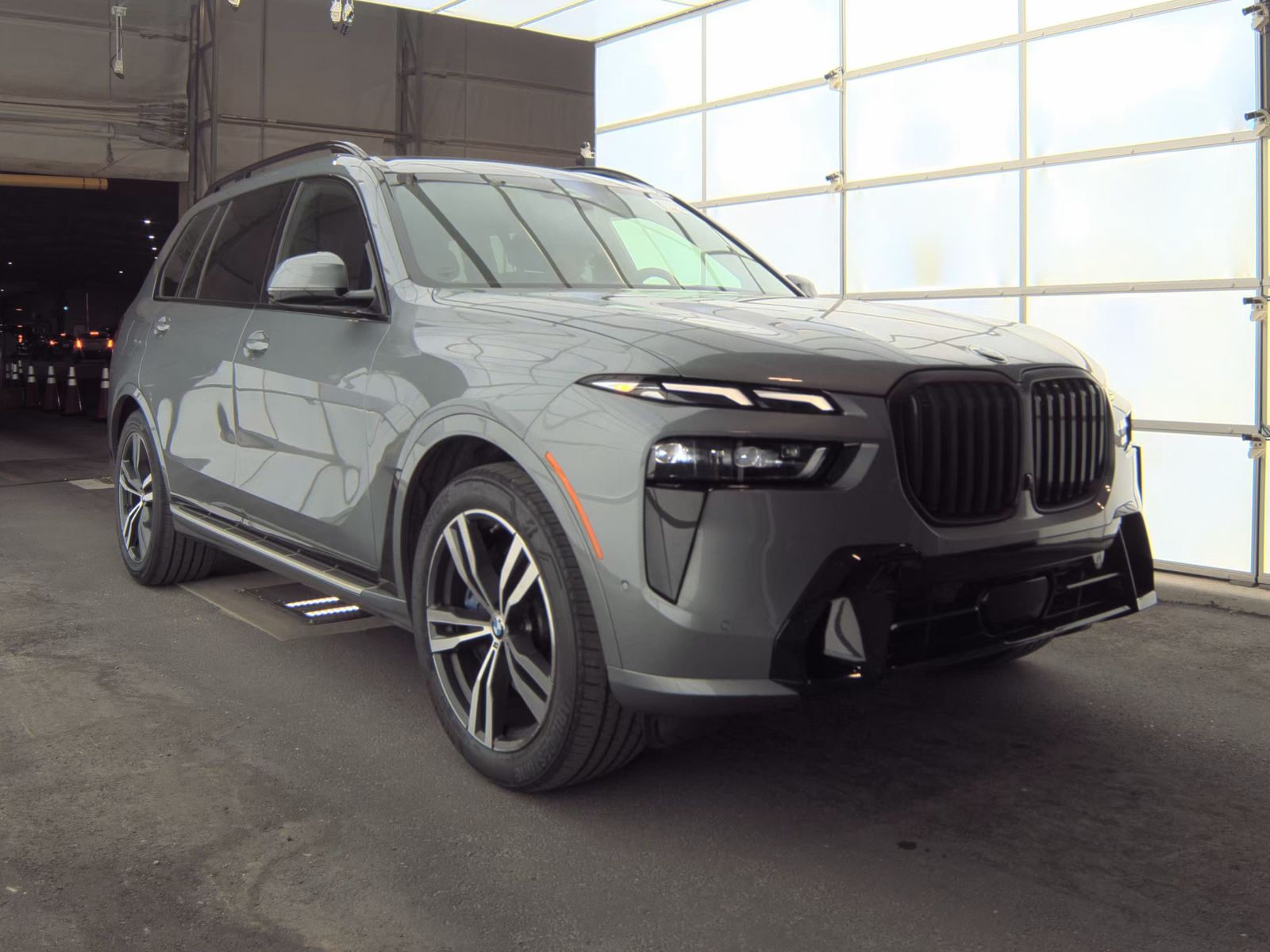 2025 BMW X7 xDrive40i AWD