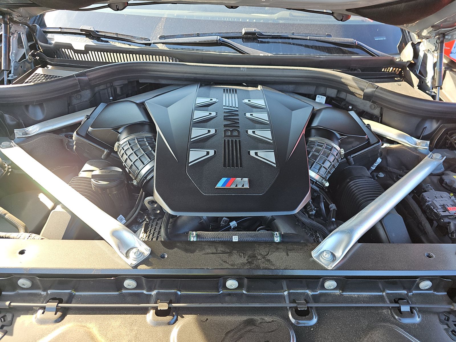 2026 BMW X7 M60i AWD