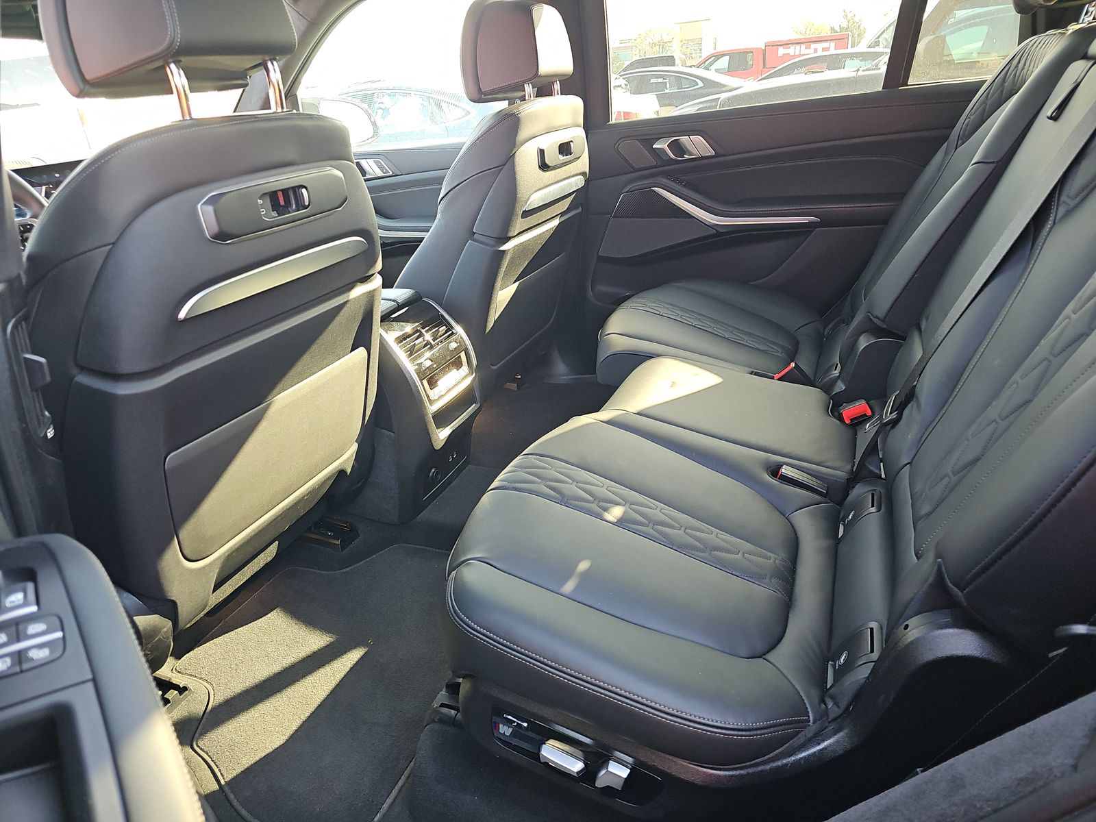 2026 BMW X7 M60i AWD