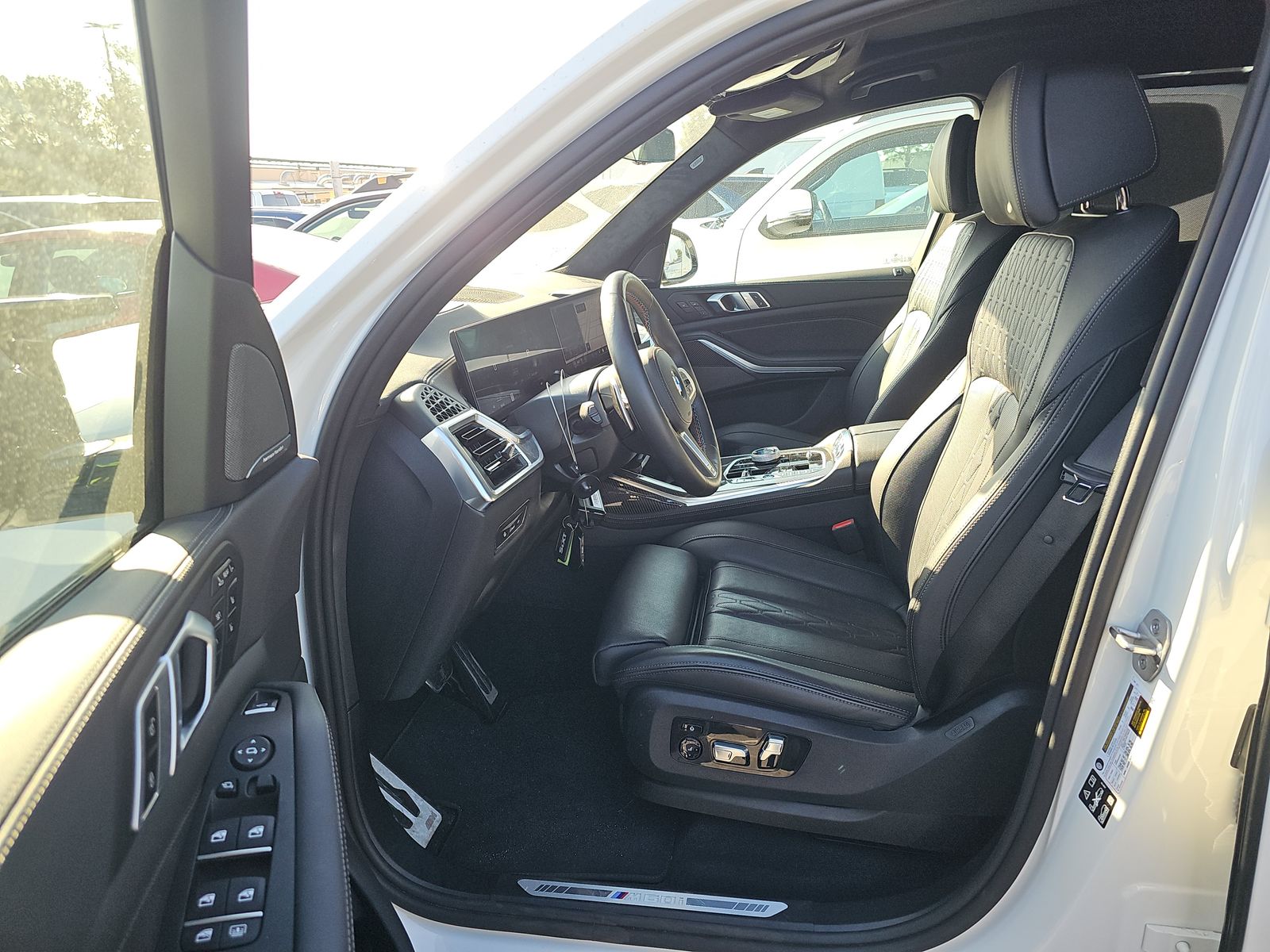 2026 BMW X7 M60i AWD