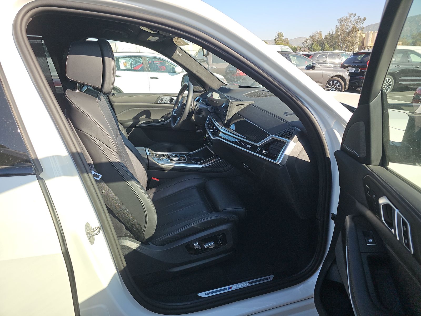 2026 BMW X7 M60i AWD