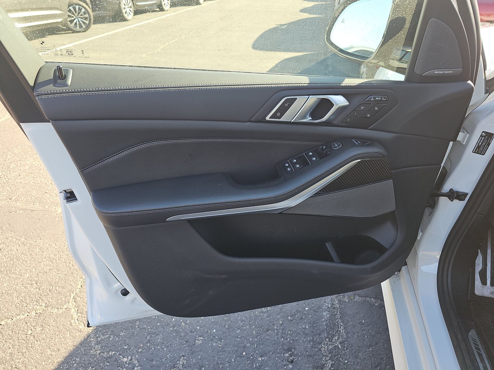 2026 BMW X7 M60i AWD