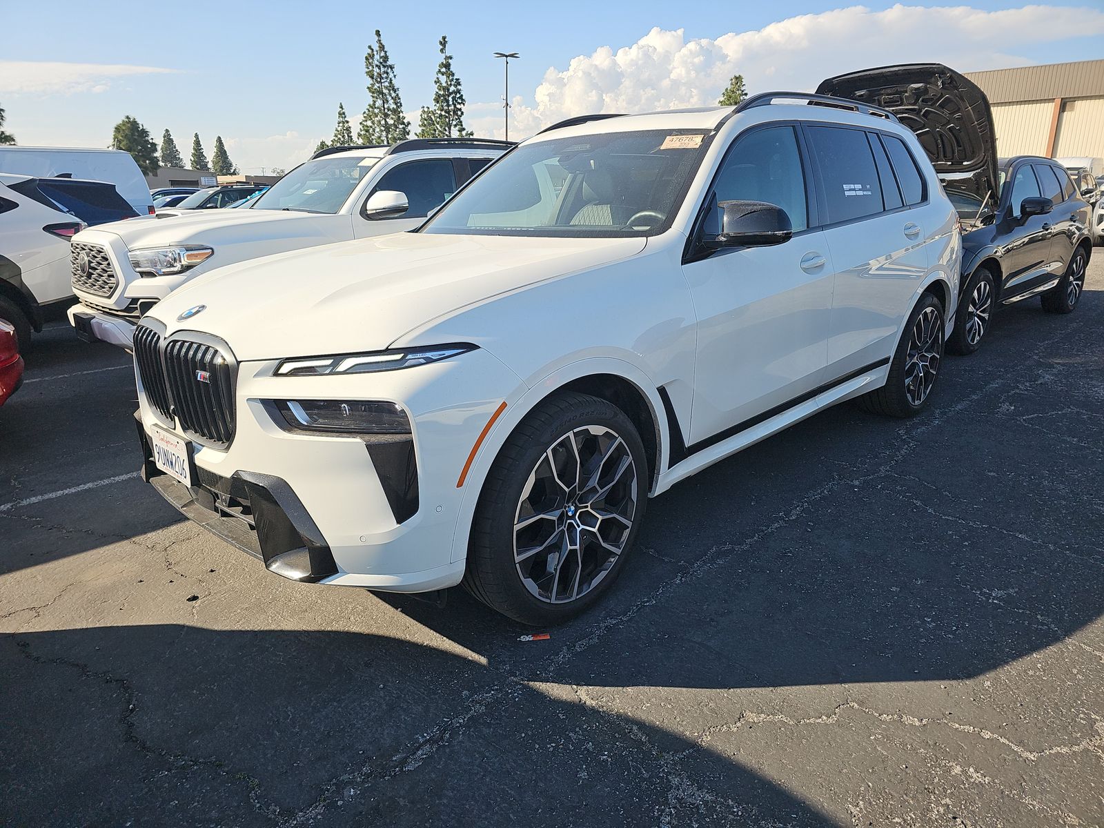 2026 BMW X7 M60i AWD