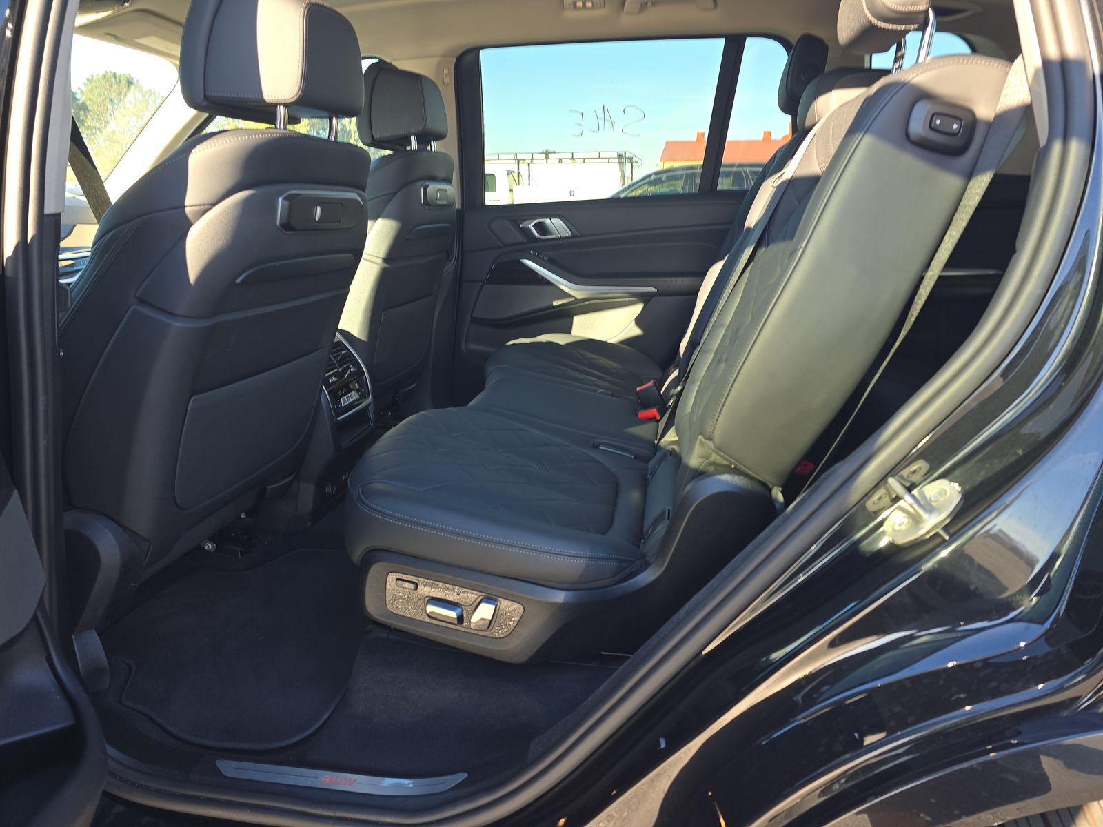 2025 BMW X7 xDrive40i AWD