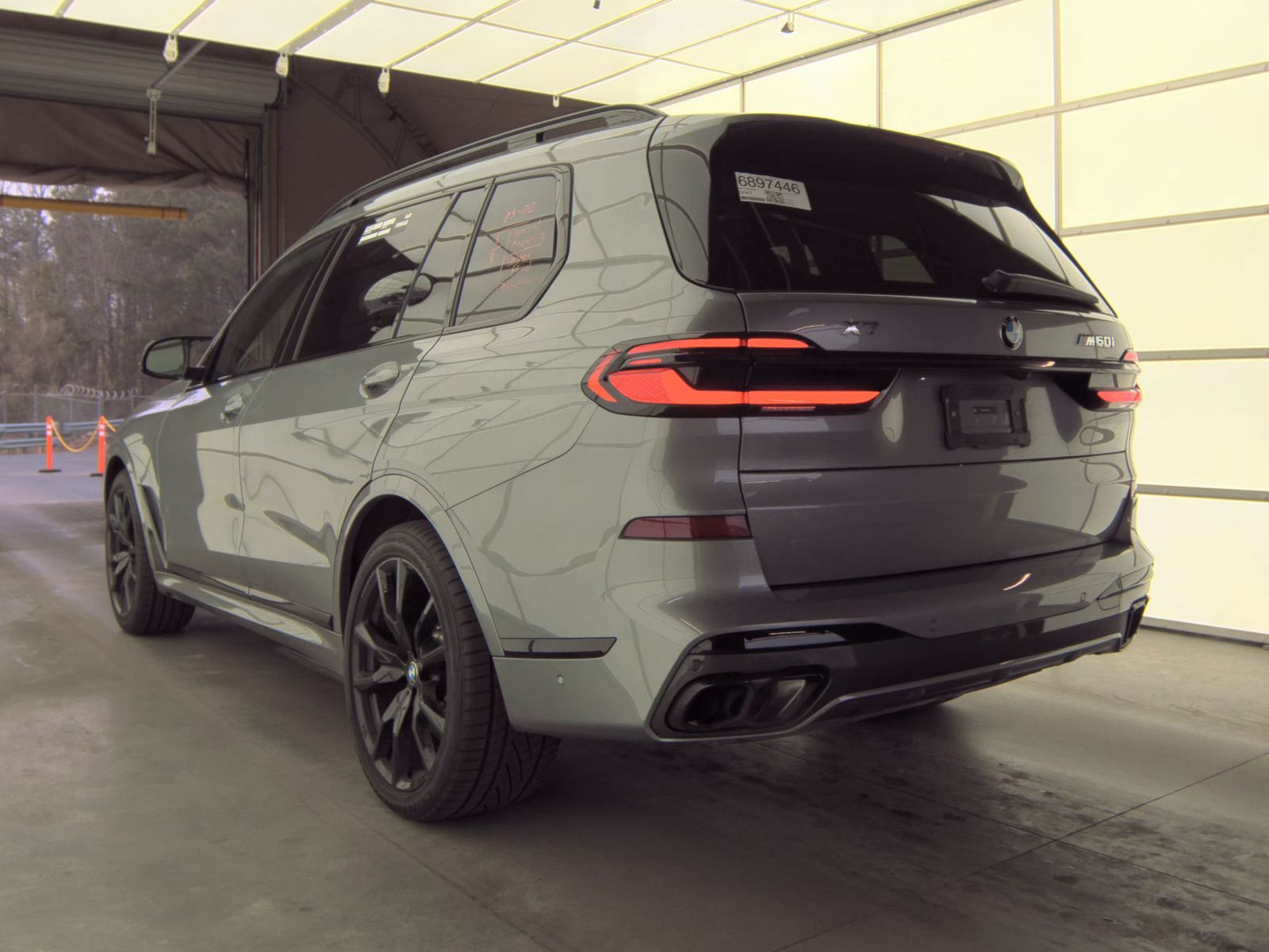 2026 BMW X7 M60i AWD