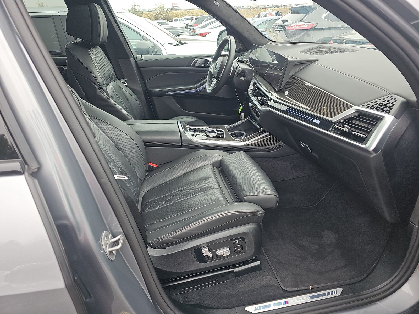 2026 BMW X7 M60i AWD