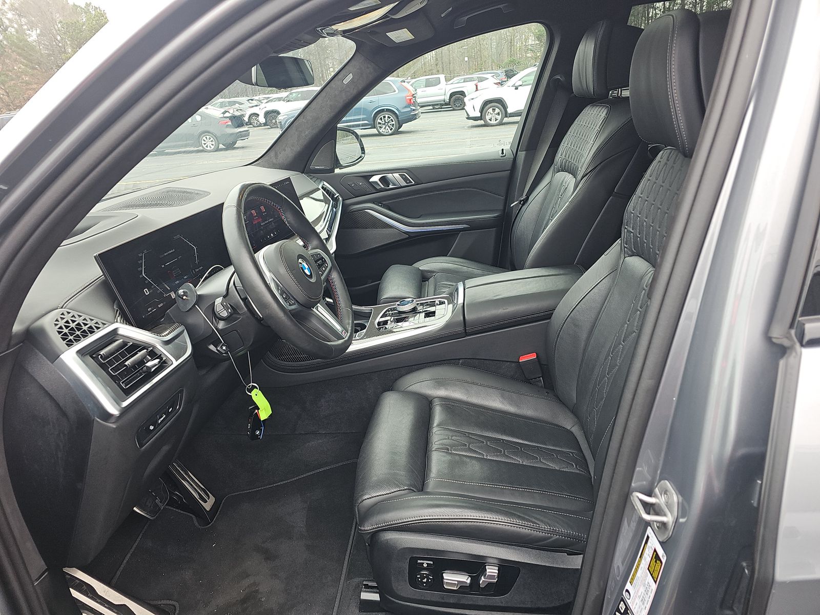 2026 BMW X7 M60i AWD