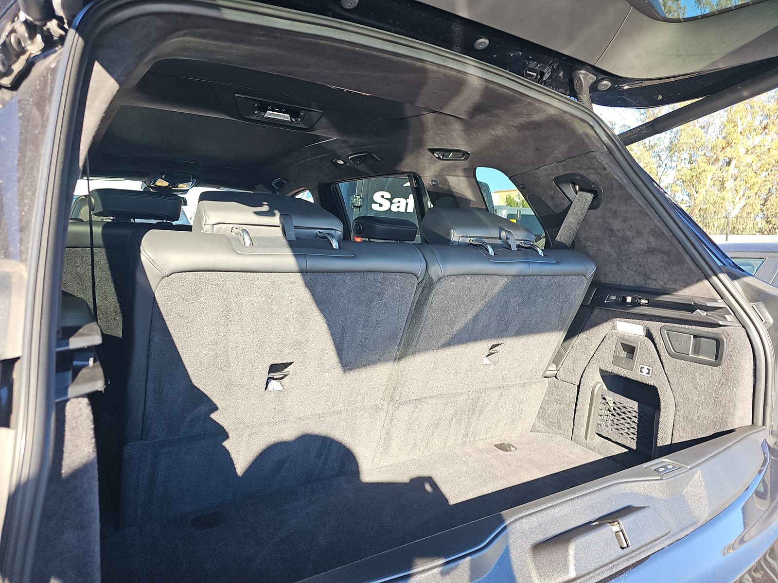 2026 BMW X7 M60i AWD